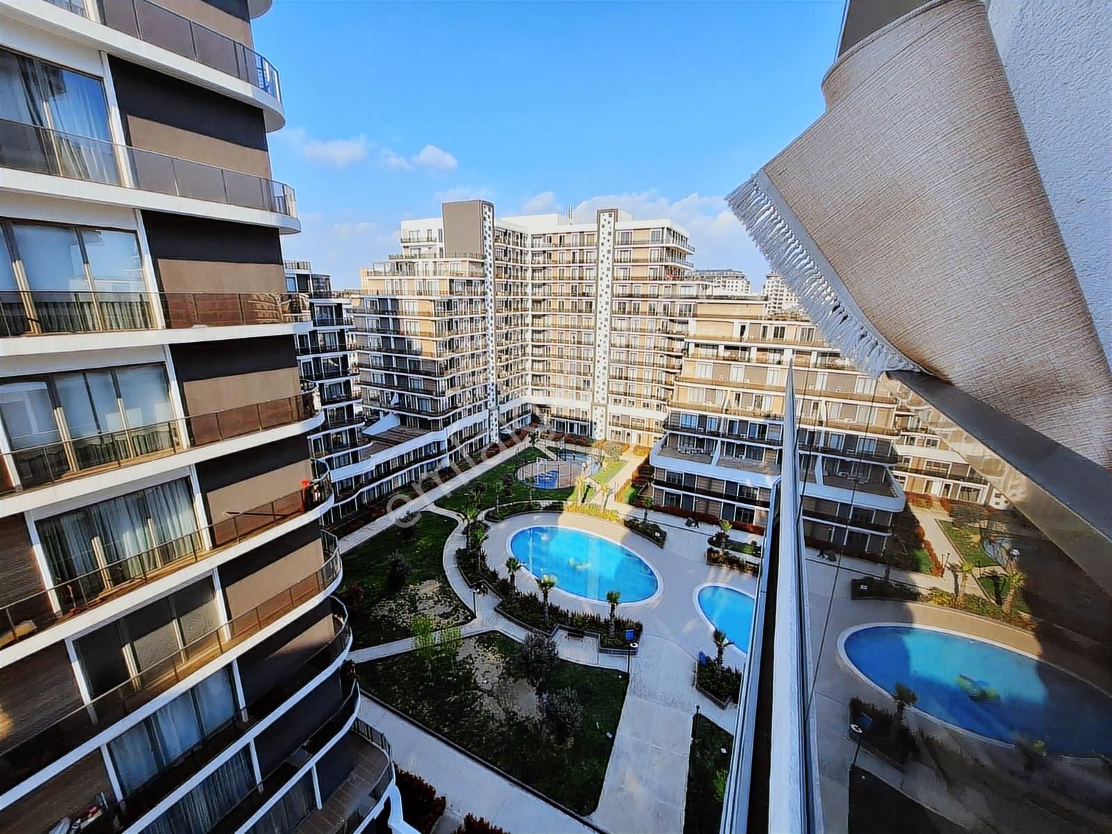 Beylikdüzü Demir Country'de Satılık Masrafsız Temiz 3+1 - Görsel 20