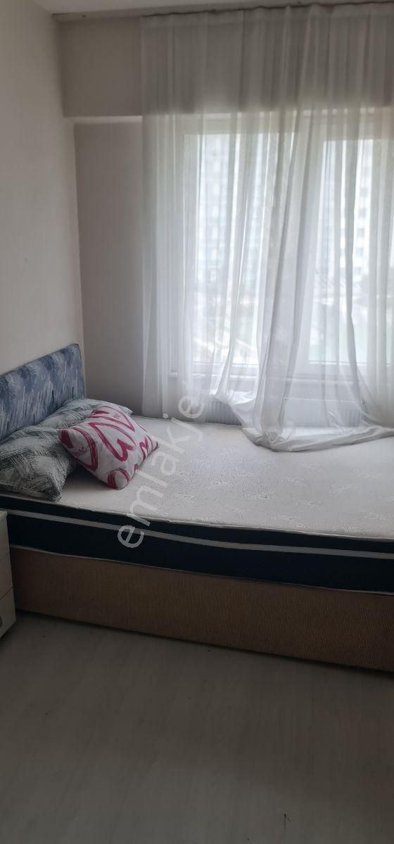 Metrobüse Yakın Site İçinde Eşyalı 2+1 - Görsel 18