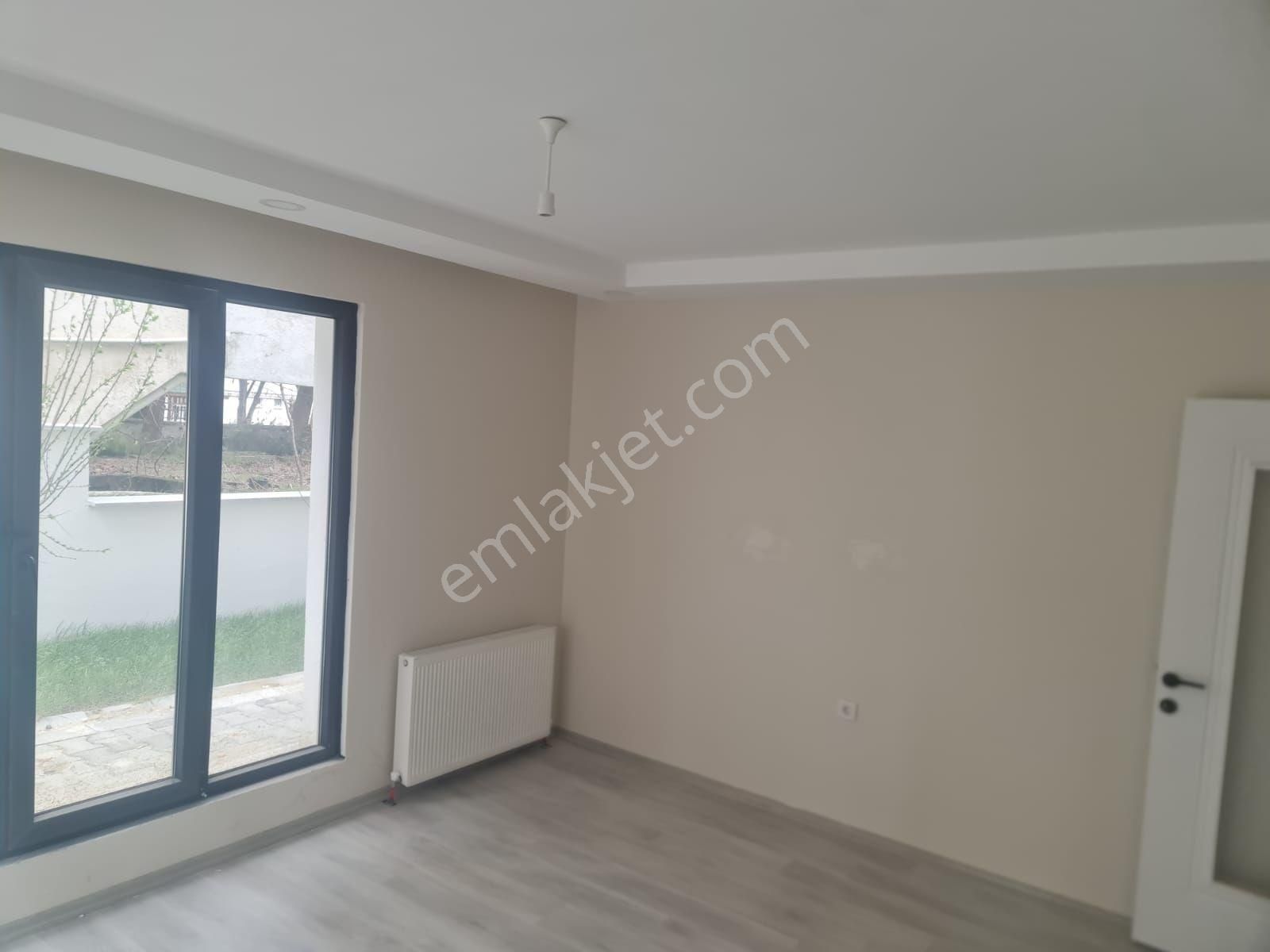 Merkez Fatih M Yeni Bina Bahçeli 3+1 Palmiye Meydanı Semt Pazarı - Görsel 7