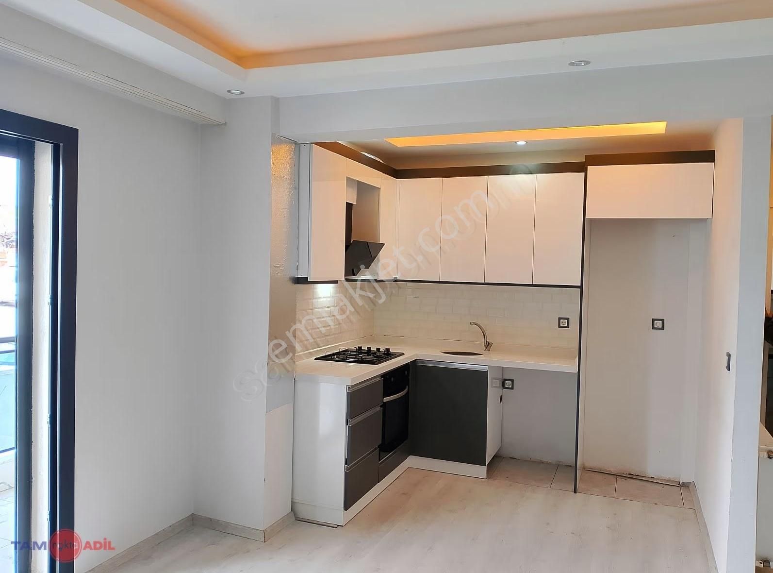 Bergama Kurtuluş Mahallesinde Satılık 1+1.daire