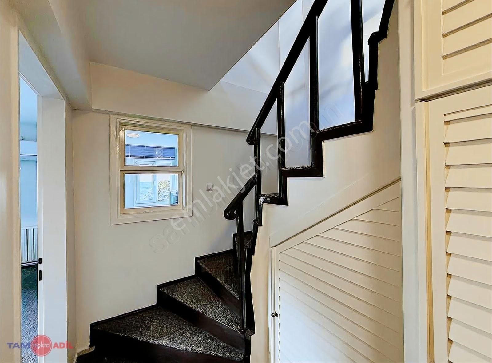 Şehrin Merk Kapanmaz Deniz Manzaralı Köşe 3+1 Kiralık Dubleks - Görsel 2