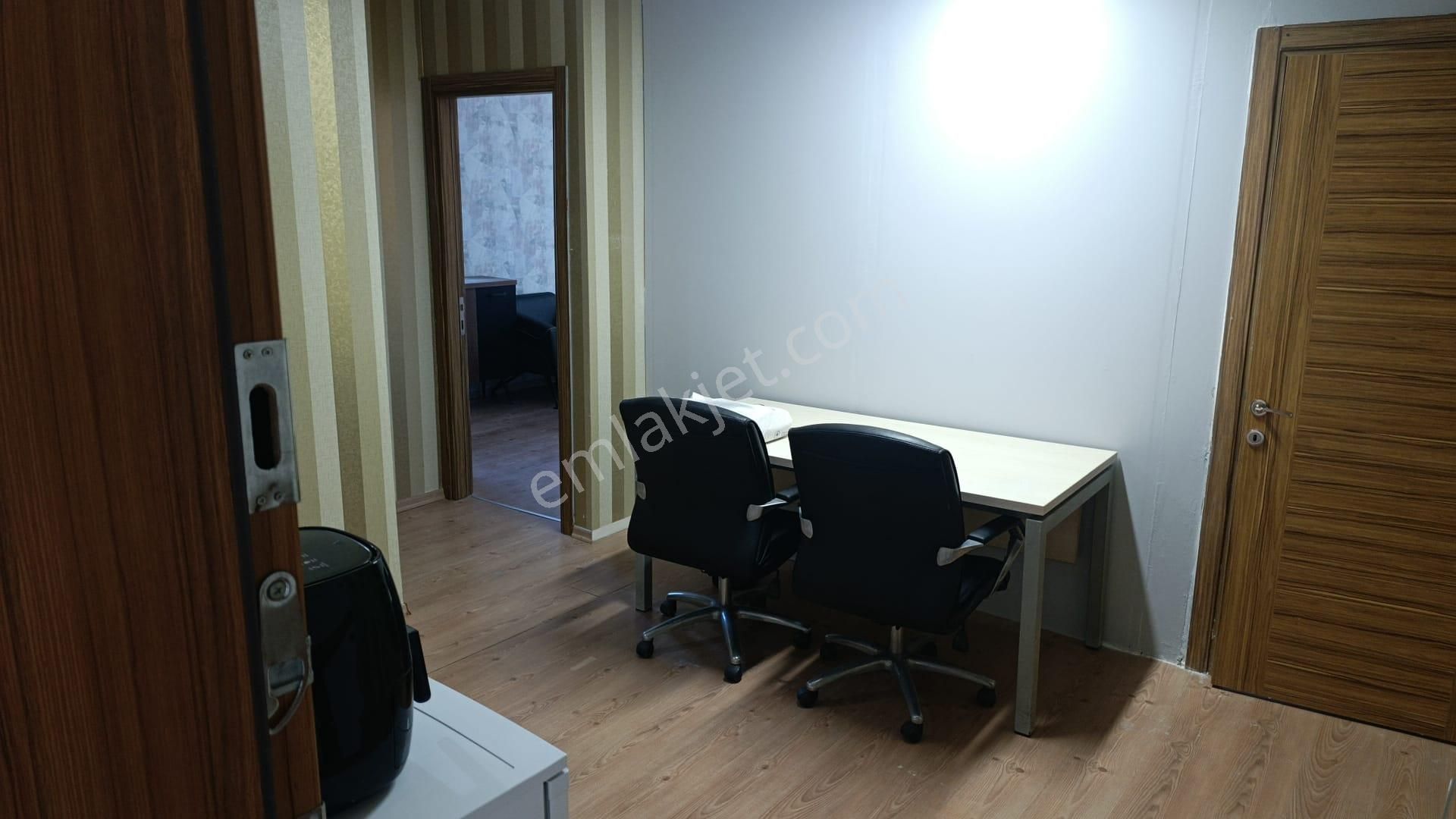 E-5 Üzerinde Mimapalas'ta 1+1 Kiralık Ofis - Görsel 7
