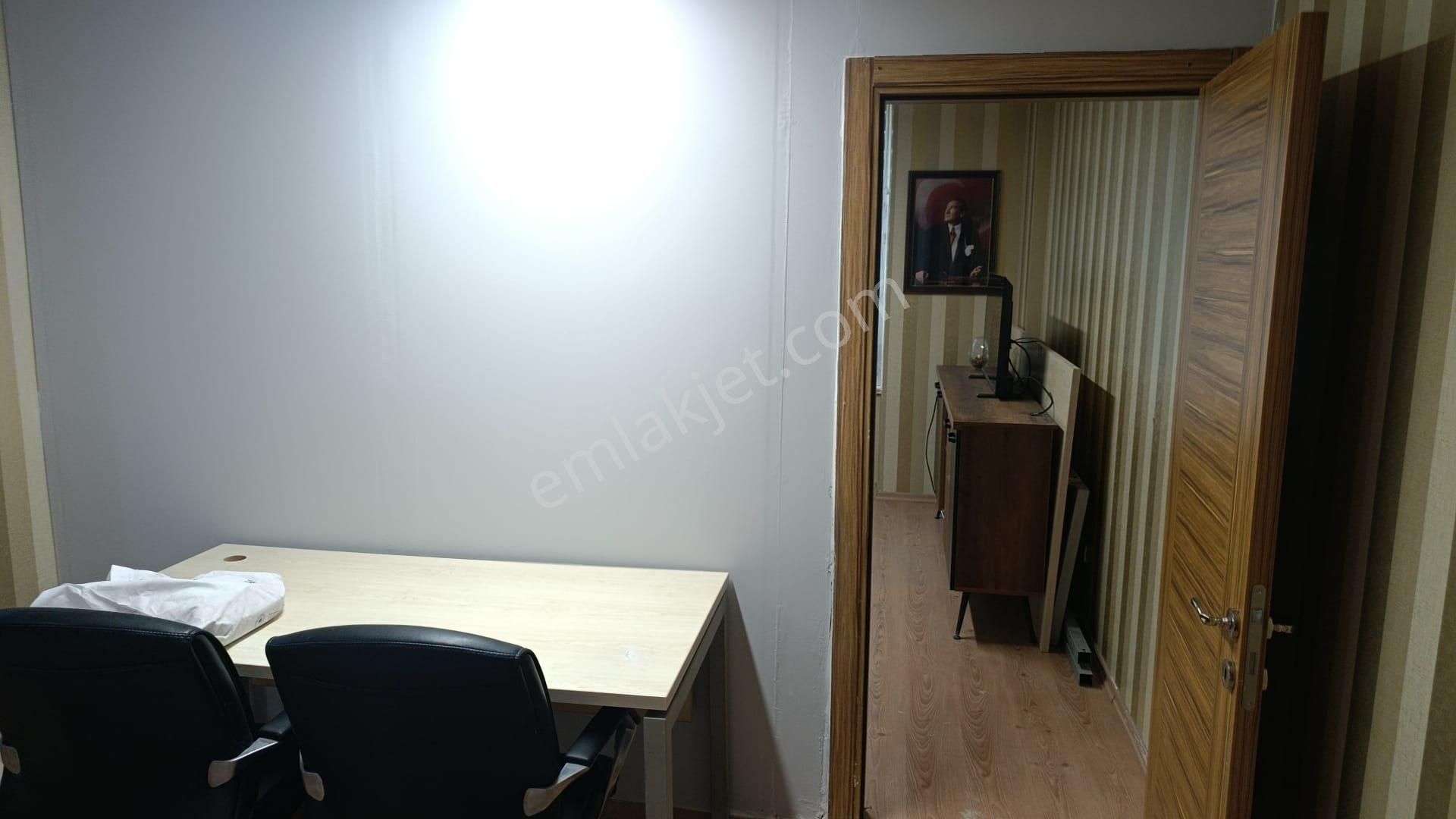 E-5 Üzerinde Mimapalas'ta 1+1 Kiralık Ofis - Görsel 8