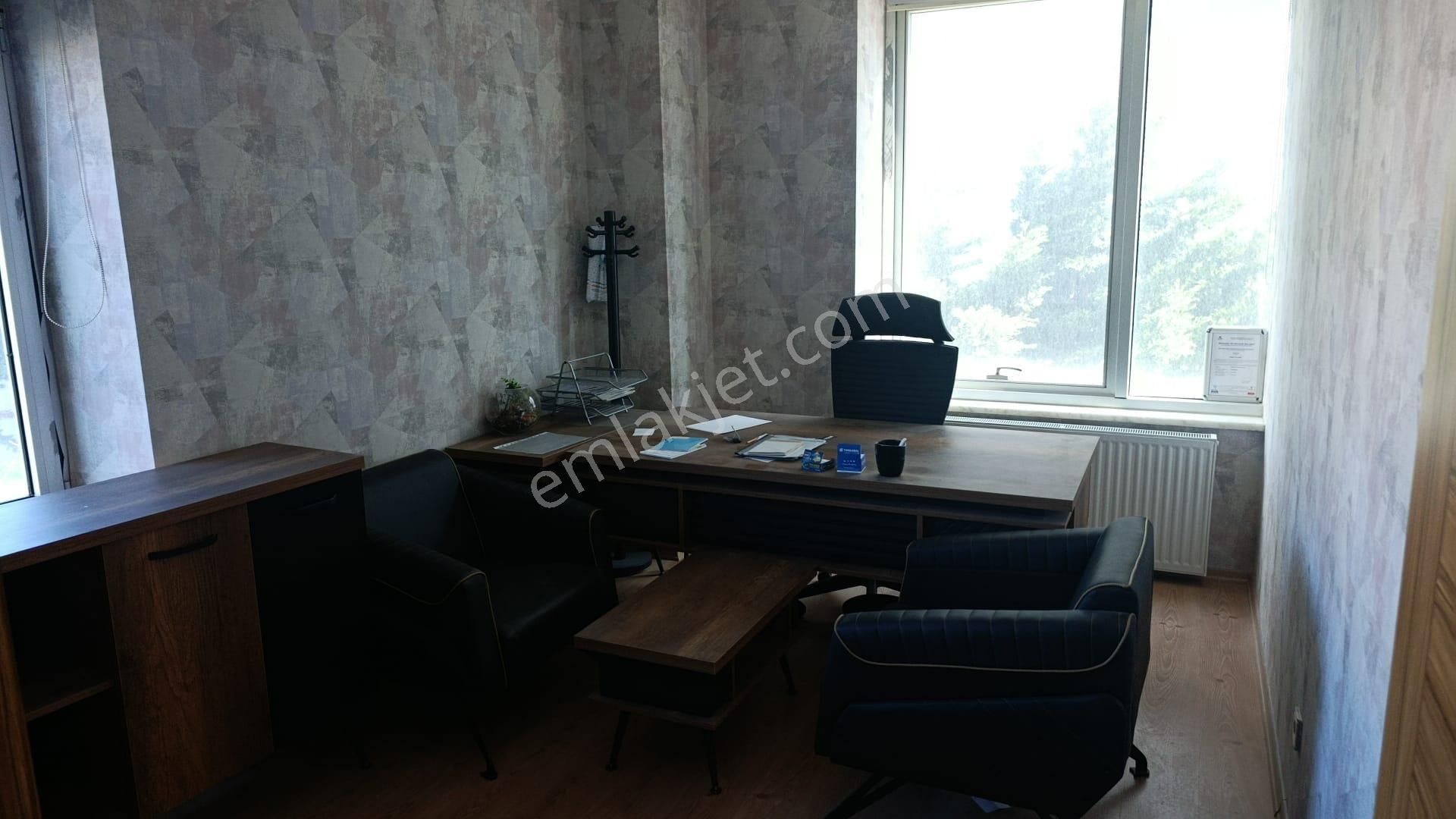 E-5 Üzerinde Mimapalas'ta 1+1 Kiralık Ofis - Görsel 5