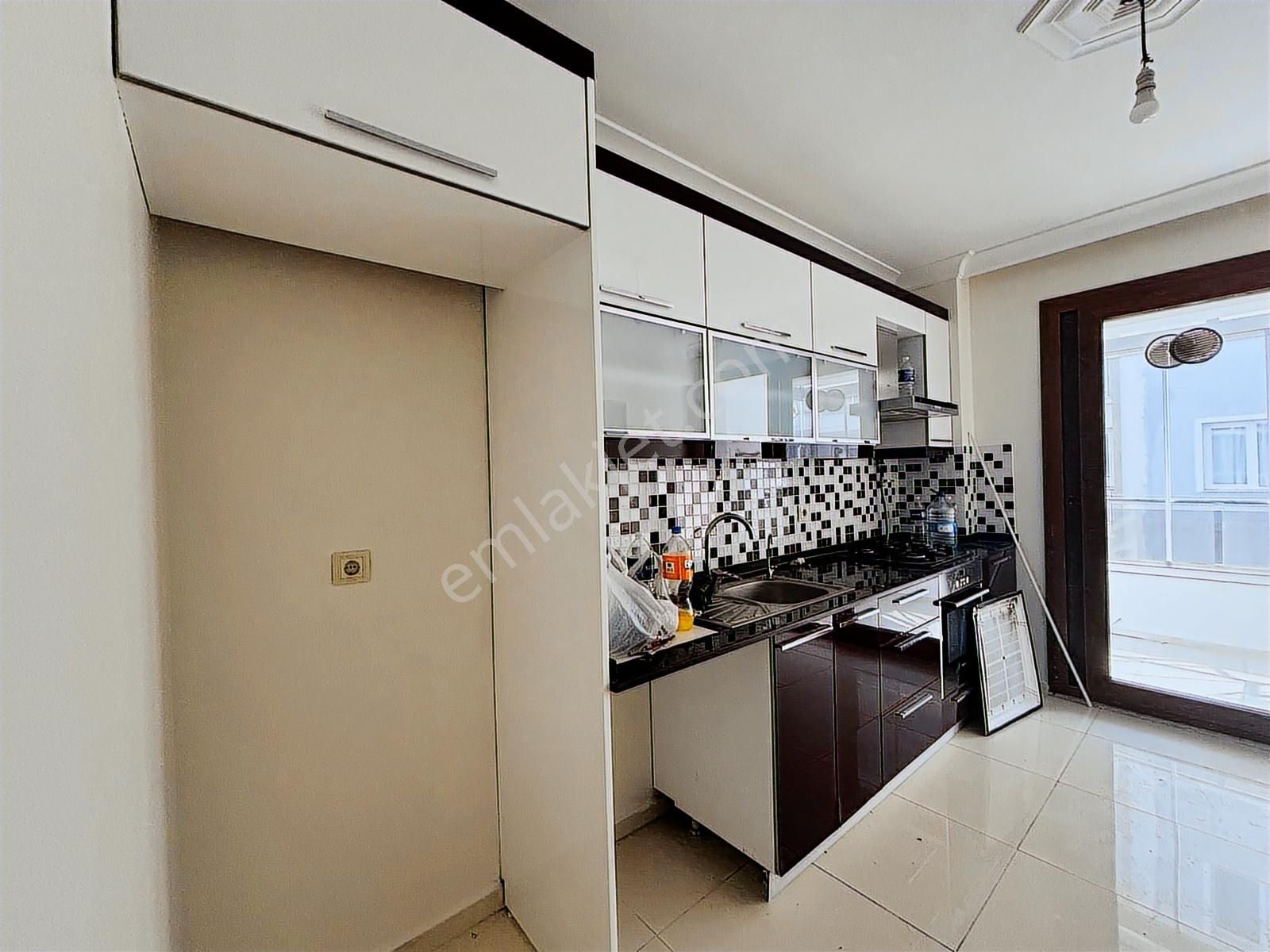 Karşıyaka Demirköprü'de Geniş 3+1 Satılık Daire - Görsel 9