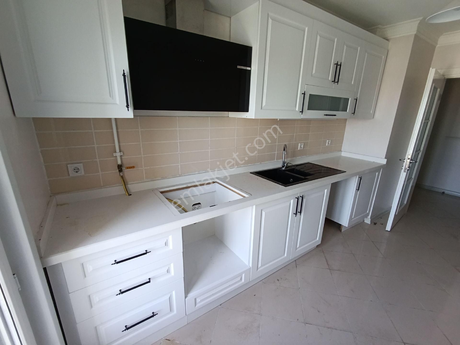 Kiralık Kiptaş 3+1.130 M2.4 Kat.kapalı Açık Otoparklı Güvenlik - Görsel 33