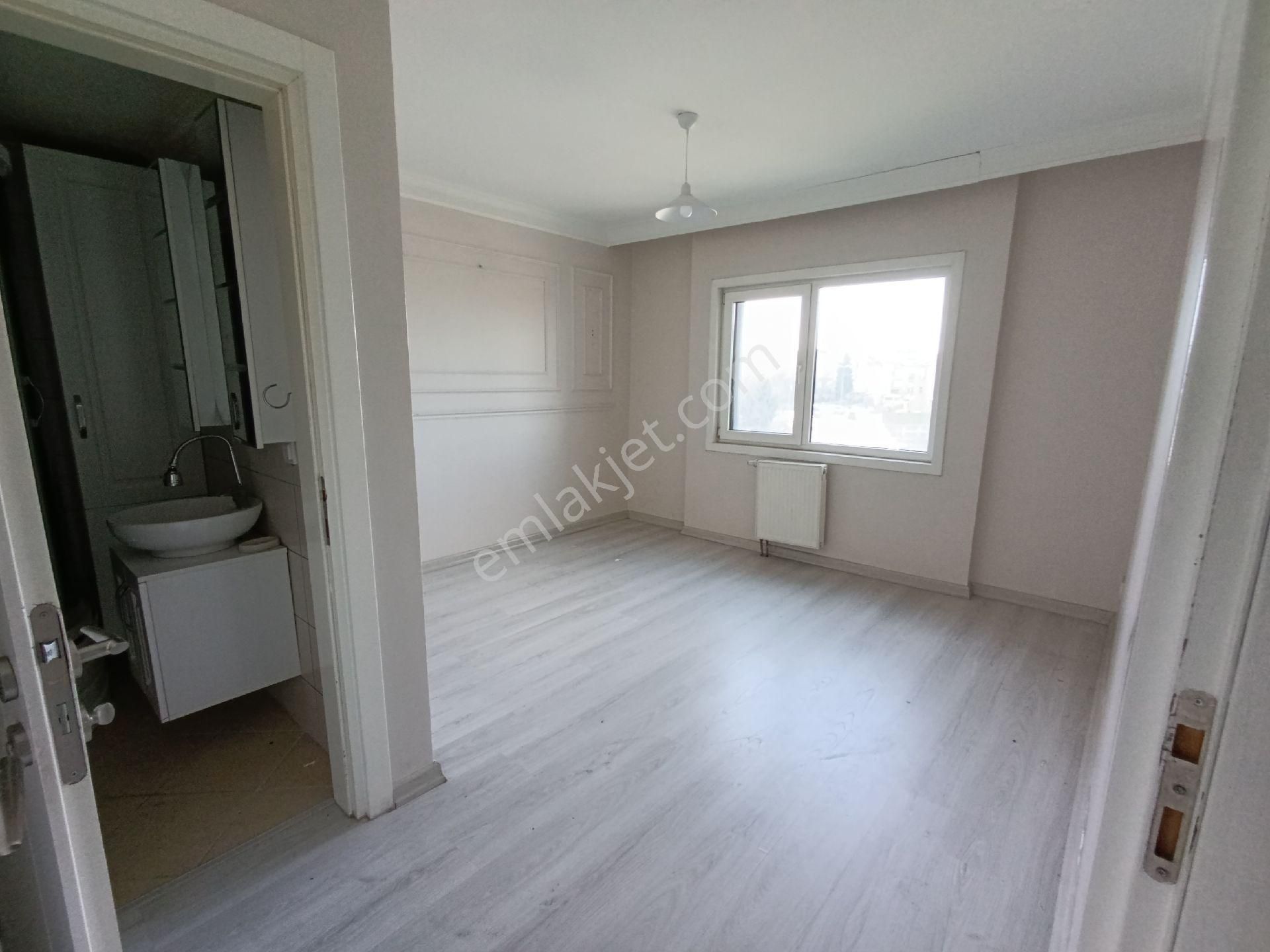 Kiralık Kiptaş 3+1.130 M2.4 Kat.kapalı Açık Otoparklı Güvenlik - Görsel 19