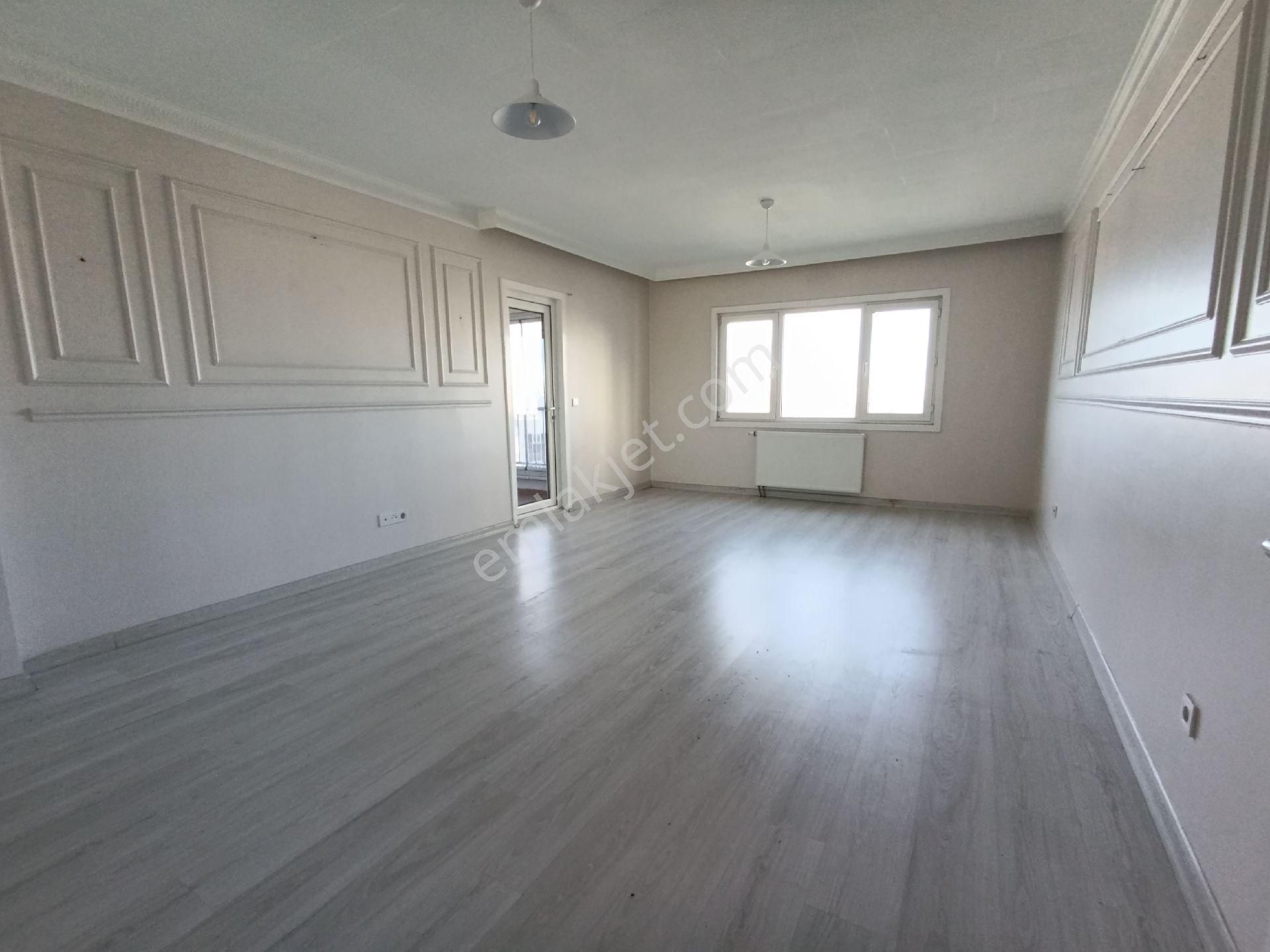 Kiralık Kiptaş 3+1.130 M2.4 Kat.kapalı Açık Otoparklı Güvenlik - Görsel 4