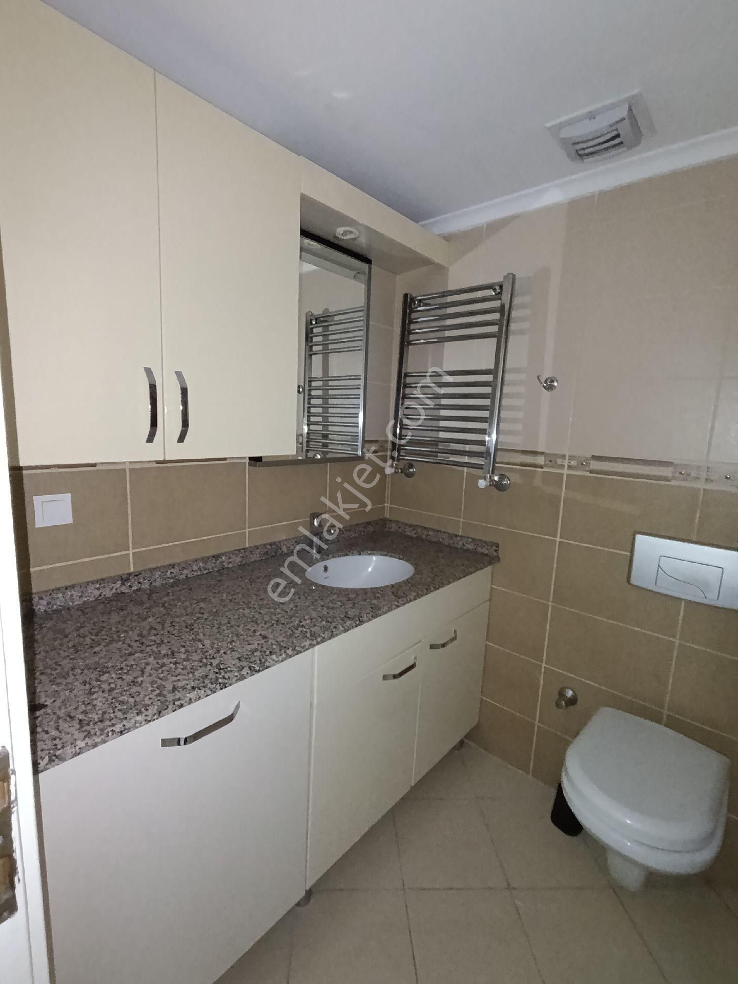 Kiralık Kiptaş 3+1.130 M2.4 Kat.kapalı Açık Otoparklı Güvenlik - Görsel 28