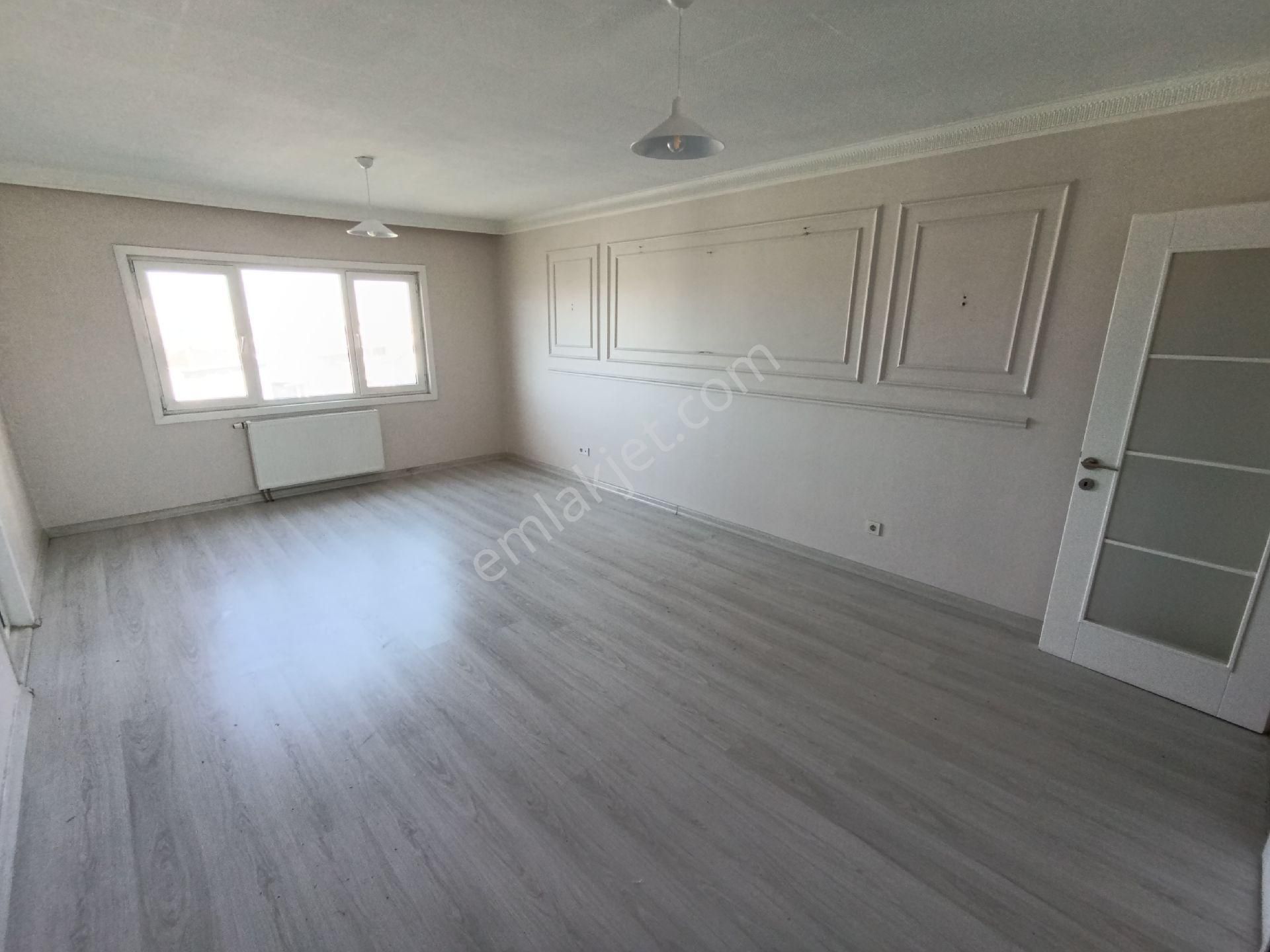 Kiralık Kiptaş 3+1.130 M2.4 Kat.kapalı Açık Otoparklı Güvenlik - Görsel 8