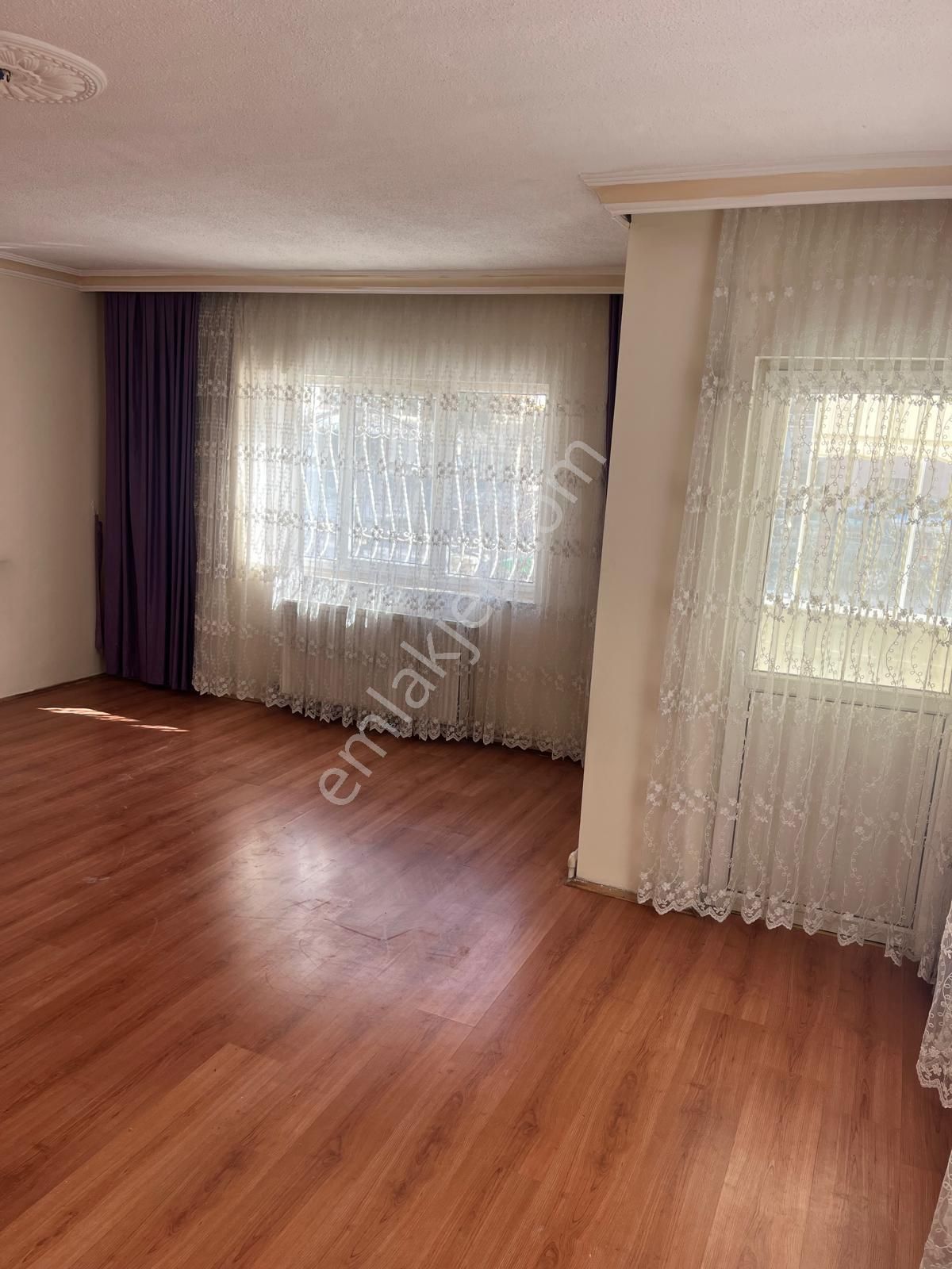 Selçuklu Mahallesinde Site İçi Yüksek Giriş Kiralık 3+1 Daire - Görsel 20