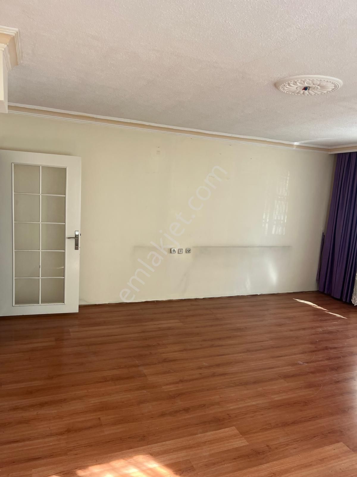 Selçuklu Mahallesinde Site İçi Yüksek Giriş Kiralık 3+1 Daire - Görsel 2