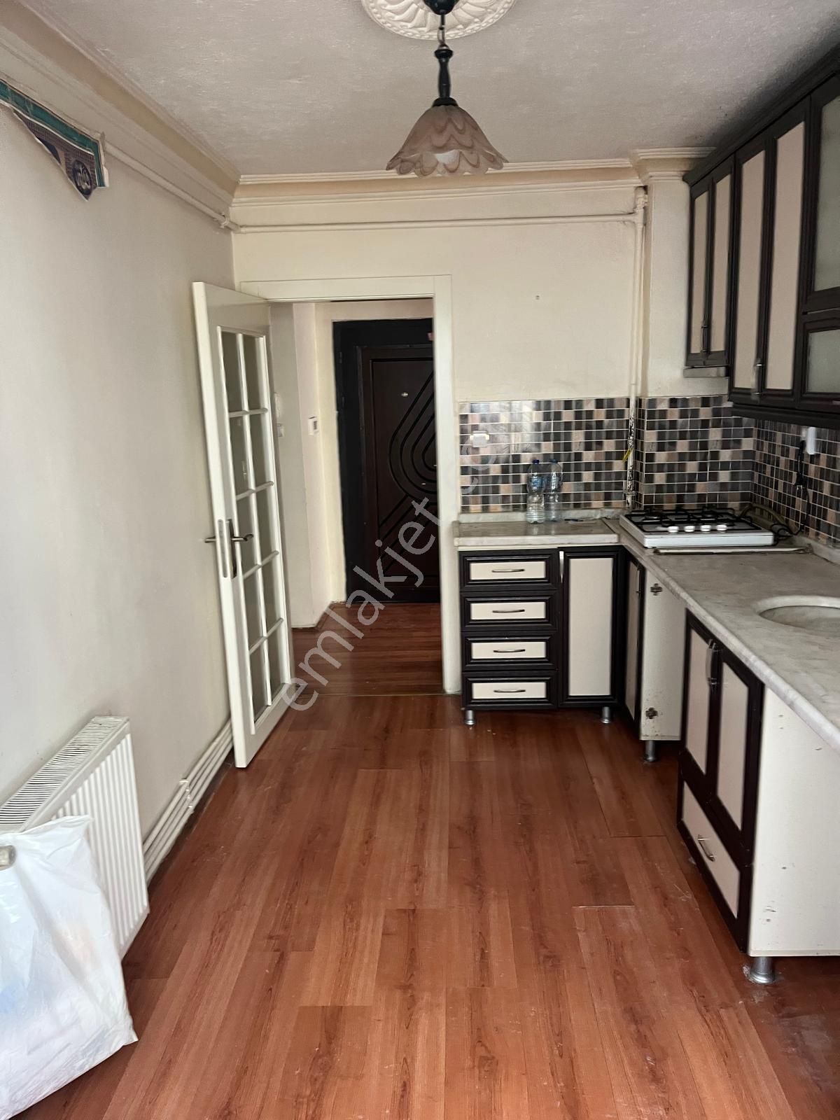 Selçuklu Mahallesinde Site İçi Yüksek Giriş Kiralık 3+1 Daire - Görsel 10
