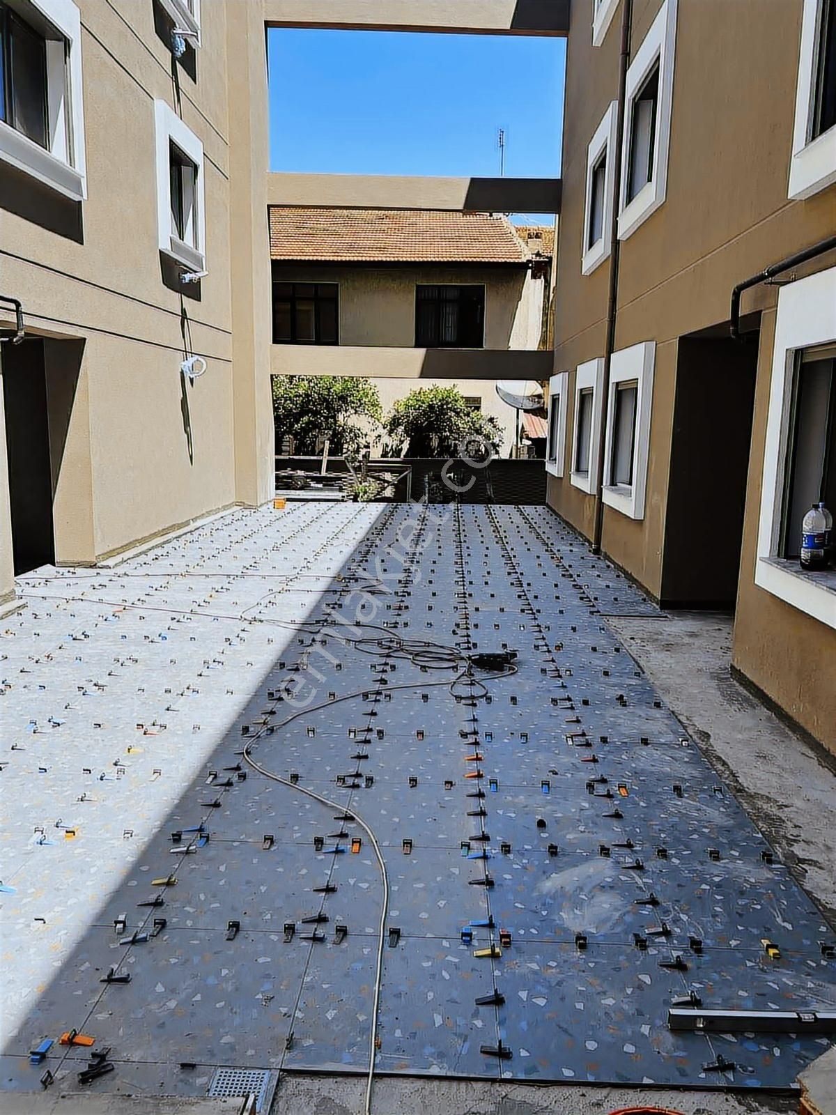 Okul Bölgesinde Ara Kat Yeni Bina Fırsat Daire - Görsel 3