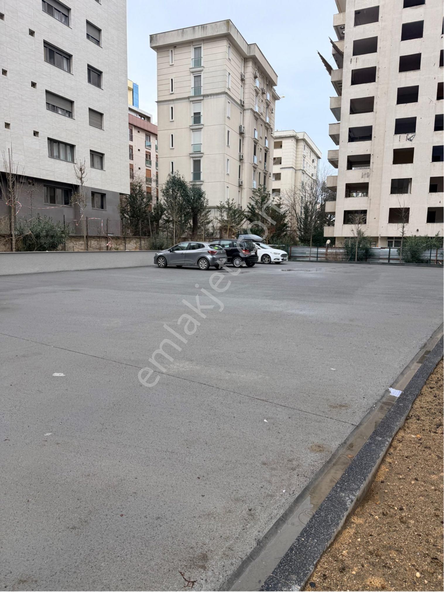 Mal Sahibinden Satılık Erenköy Divan Pastanesi Sokağı 3+1, Net 98 M2 Sıfır Bina - Görsel 24