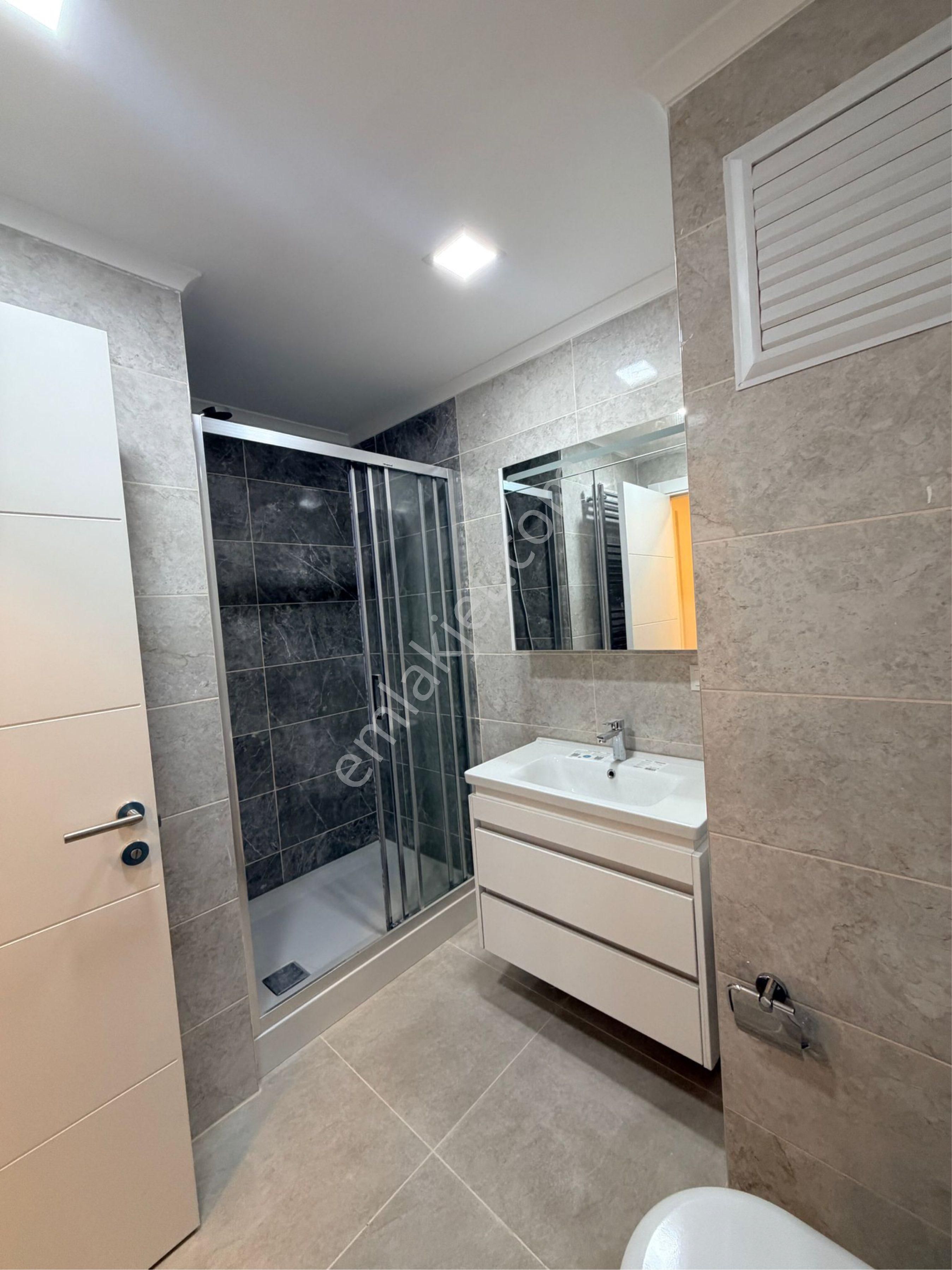 Mal Sahibinden Satılık Erenköy Divan Pastanesi Sokağı 3+1, Net 98 M2 Sıfır Bina - Görsel 14