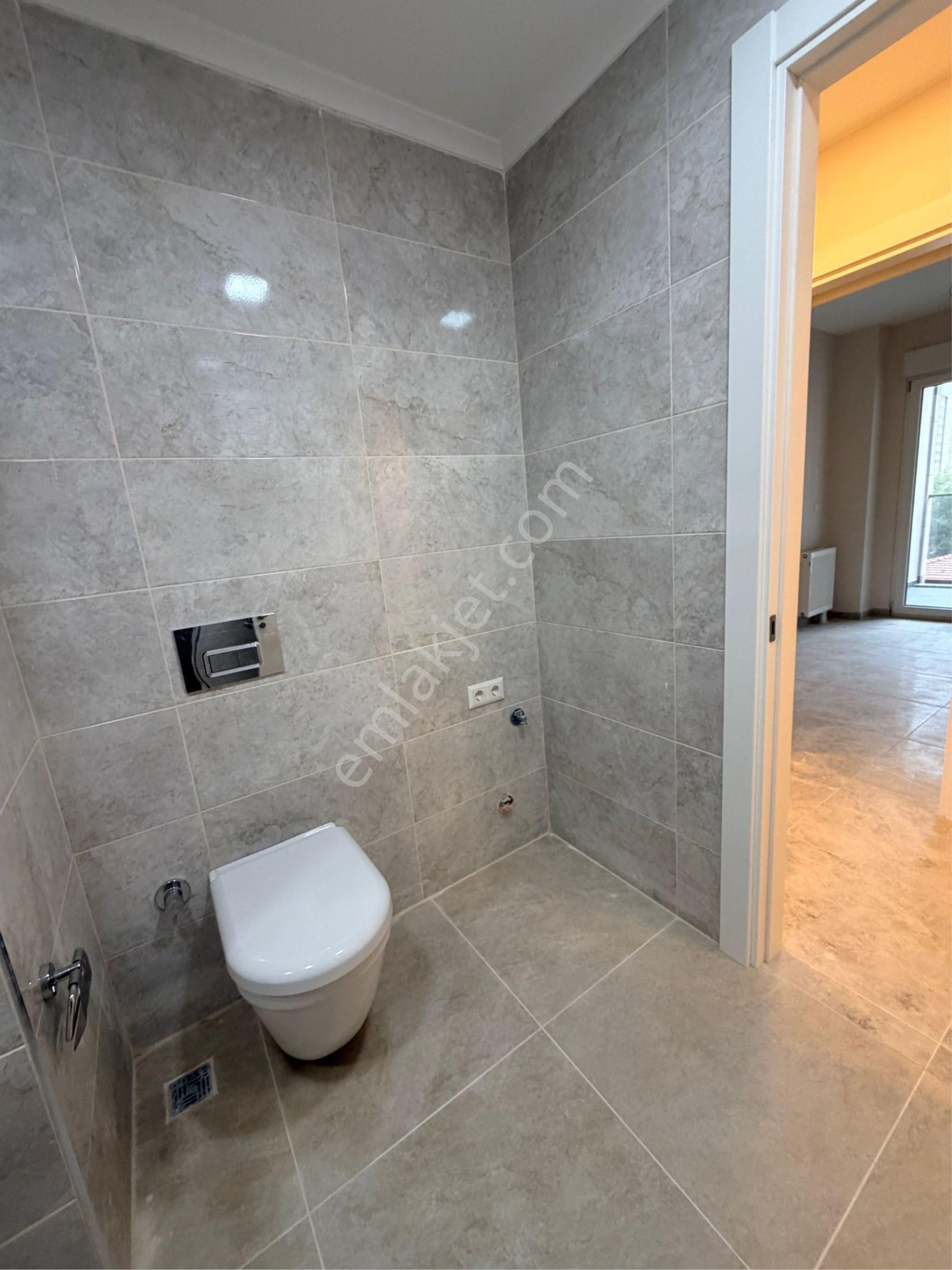 Mal Sahibinden Satılık Erenköy Divan Pastanesi Sokağı 3+1, Net 98 M2 Sıfır Bina - Görsel 13