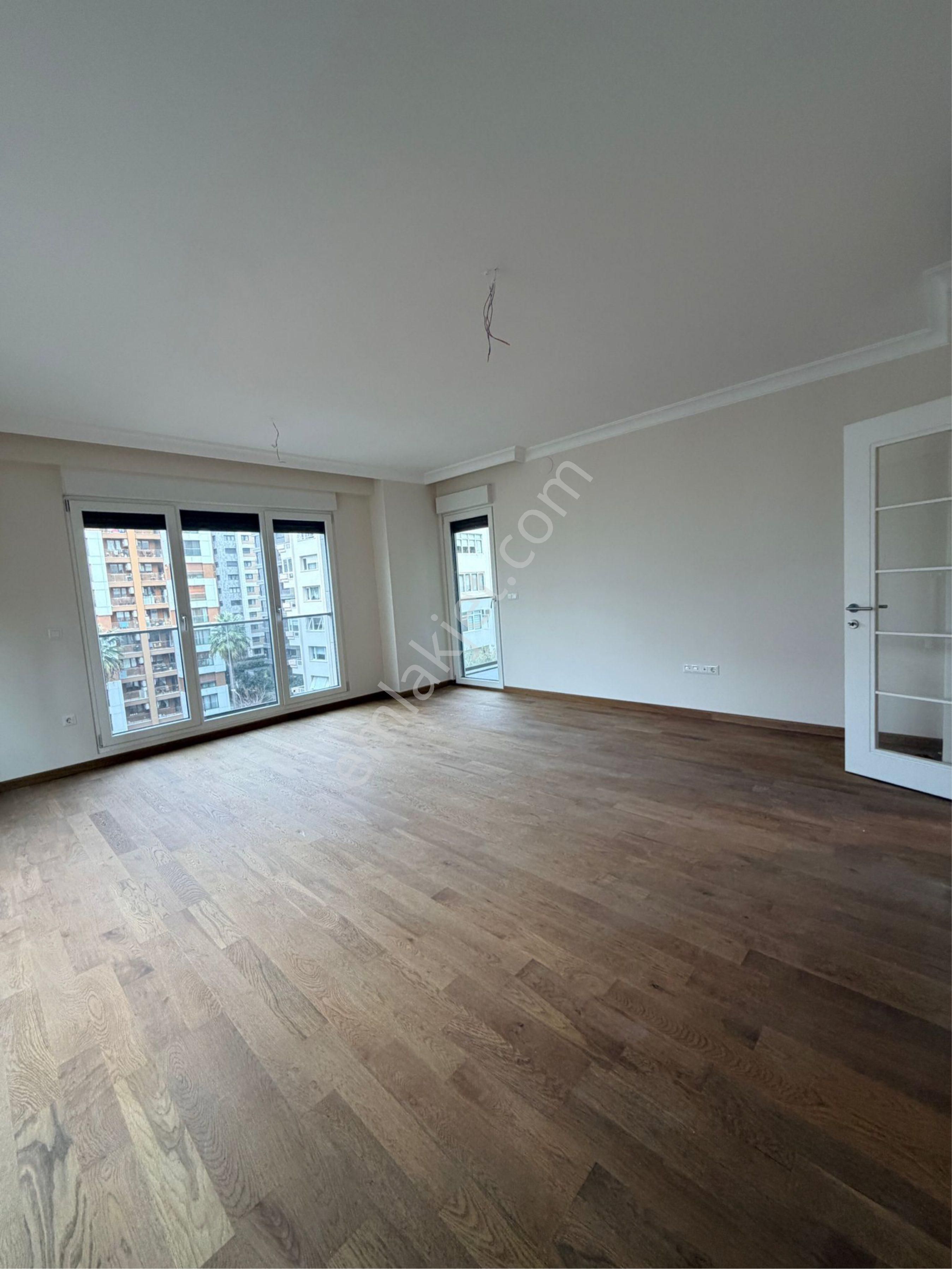 Mal Sahibinden Satılık Erenköy Divan Pastanesi Sokağı 3+1, Net 98 M2 Sıfır Bina - Görsel 32