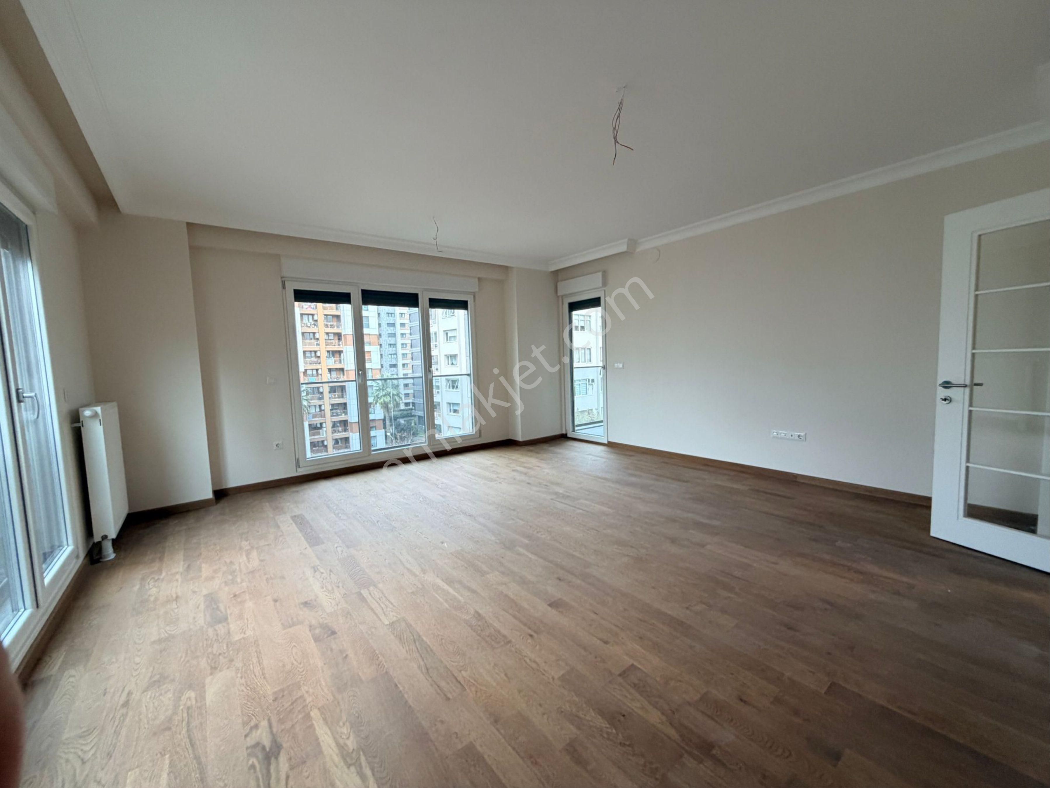 Mal Sahibinden Satılık Erenköy Divan Pastanesi Sokağı 3+1, Net 98 M2 Sıfır Bina - Görsel 31