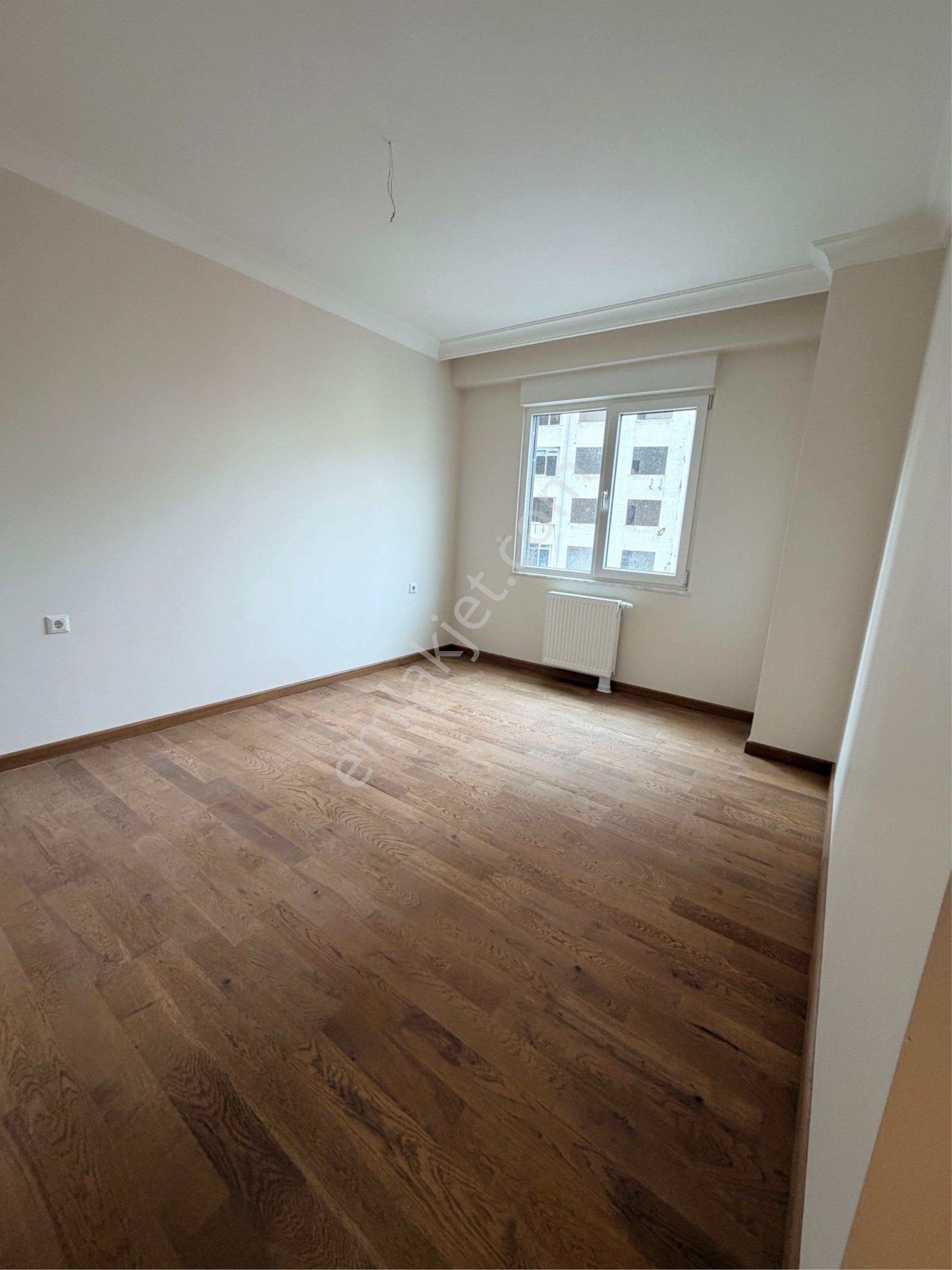 Mal Sahibinden Satılık Erenköy Divan Pastanesi Sokağı 3+1, Net 98 M2 Sıfır Bina - Görsel 4