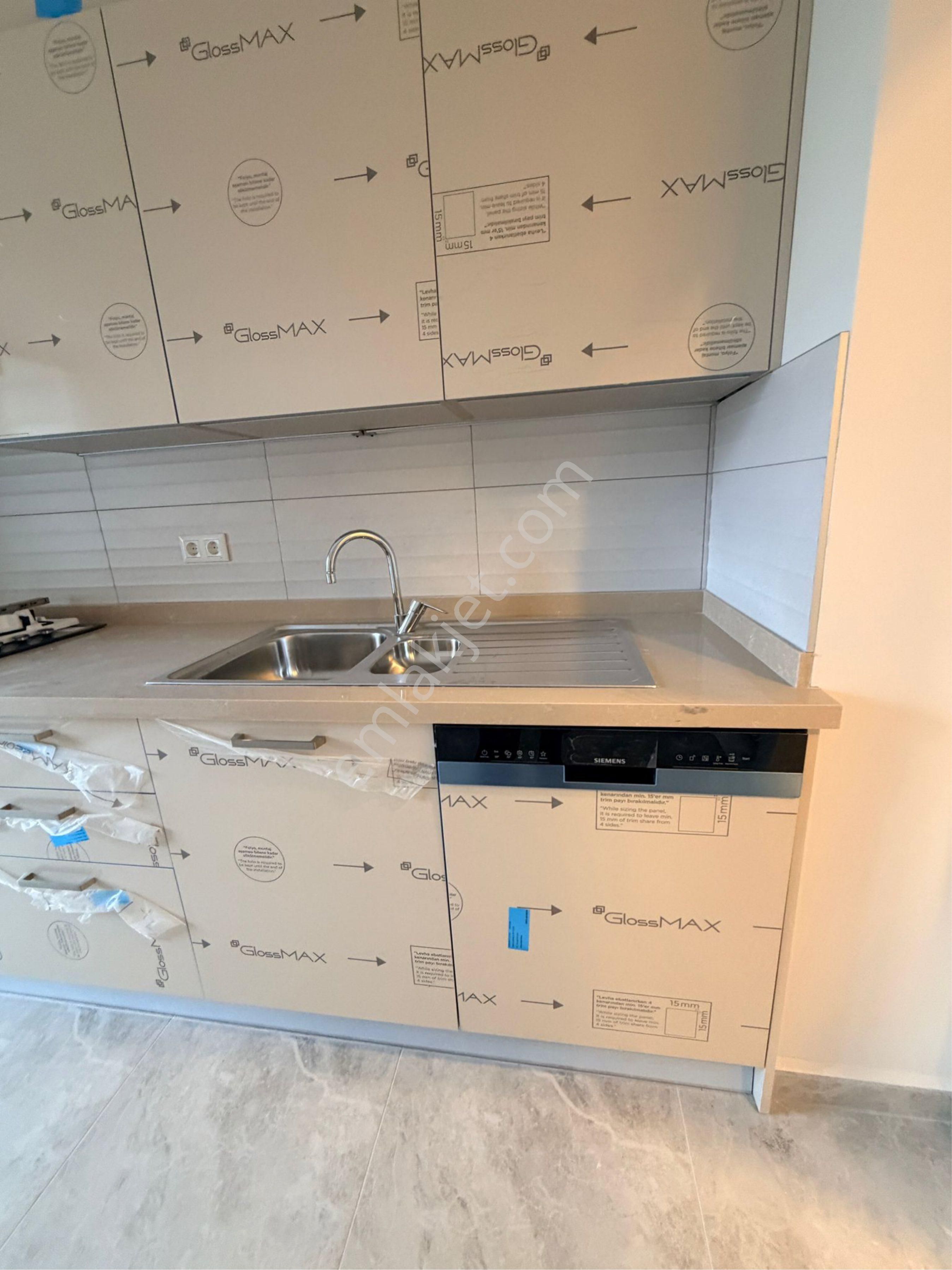 Mal Sahibinden Satılık Erenköy Divan Pastanesi Sokağı 3+1, Net 98 M2 Sıfır Bina - Görsel 16