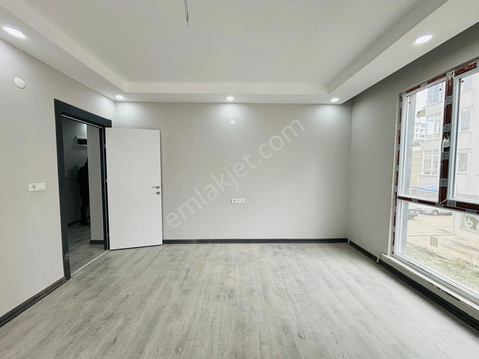 Güven'den İstasyon'da Butik Sitede K.otoparklı Sıfır 2+1 Daire - Görsel 2