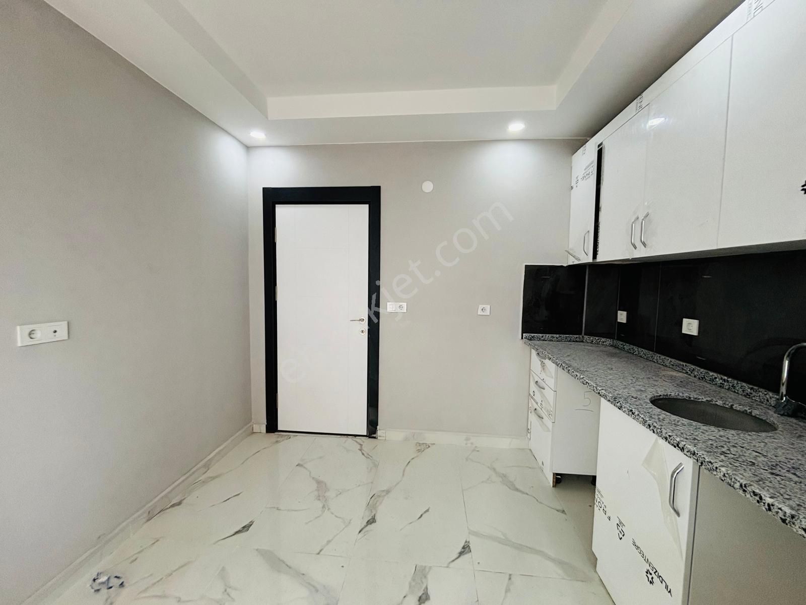 Güven'den İstasyon'da Butik Sitede K.otoparklı Sıfır 2+1 Daire - Görsel 20