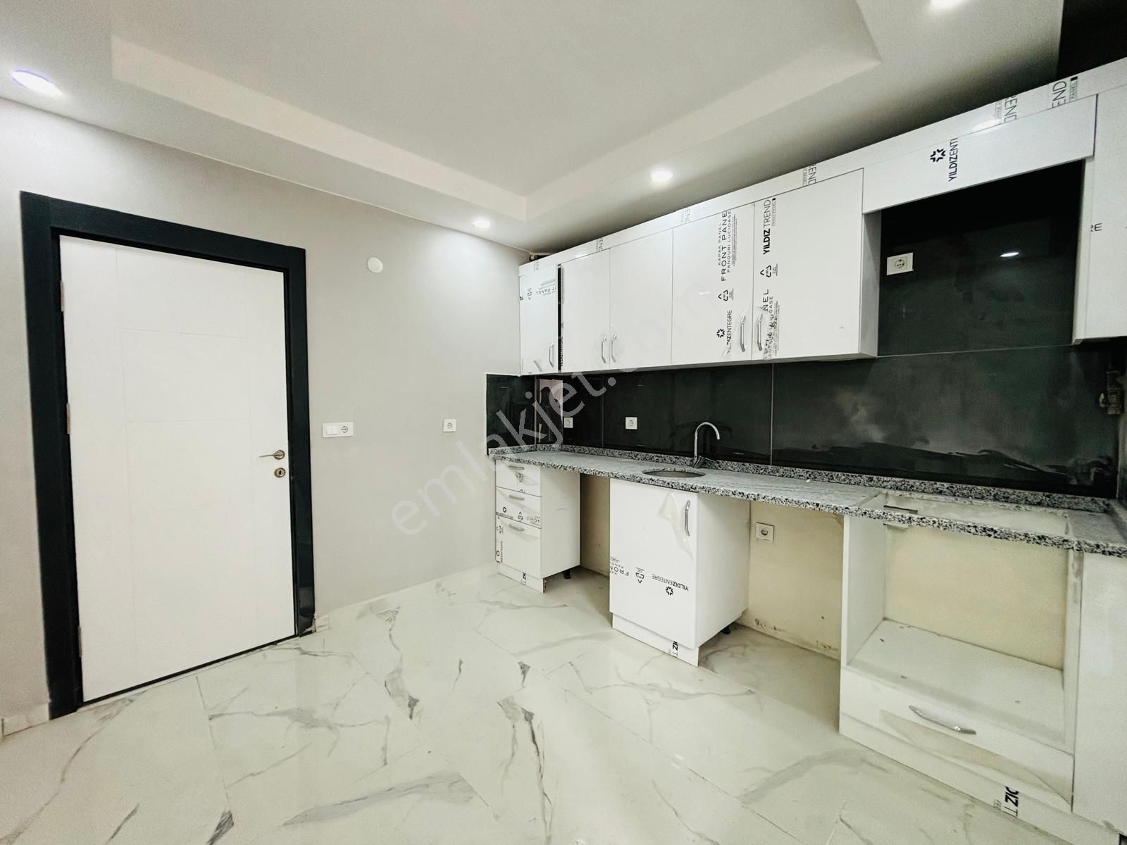 Güven'den İstasyon'da Butik Sitede K.otoparklı Sıfır 2+1 Daire - Görsel 7