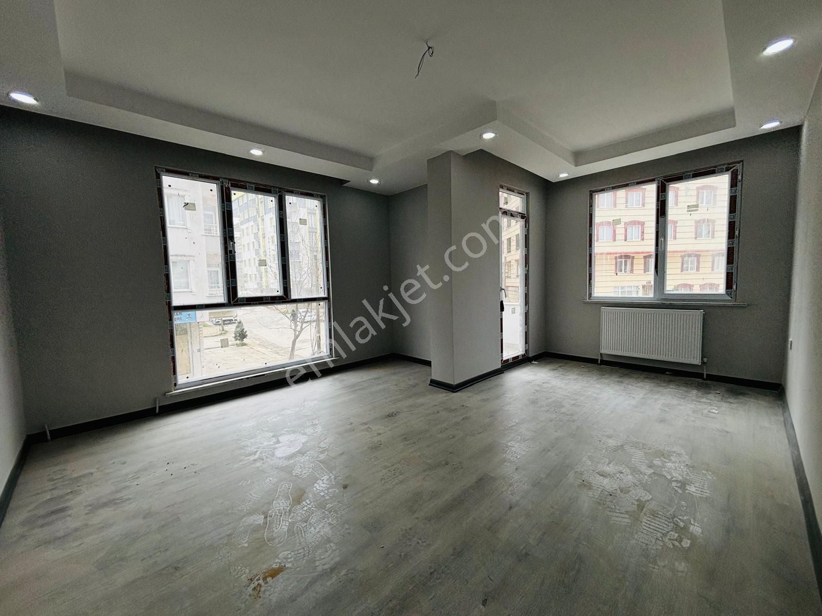 Güven'den İstasyon'da Butik Sitede K.otoparklı Sıfır 2+1 Daire - Görsel 6