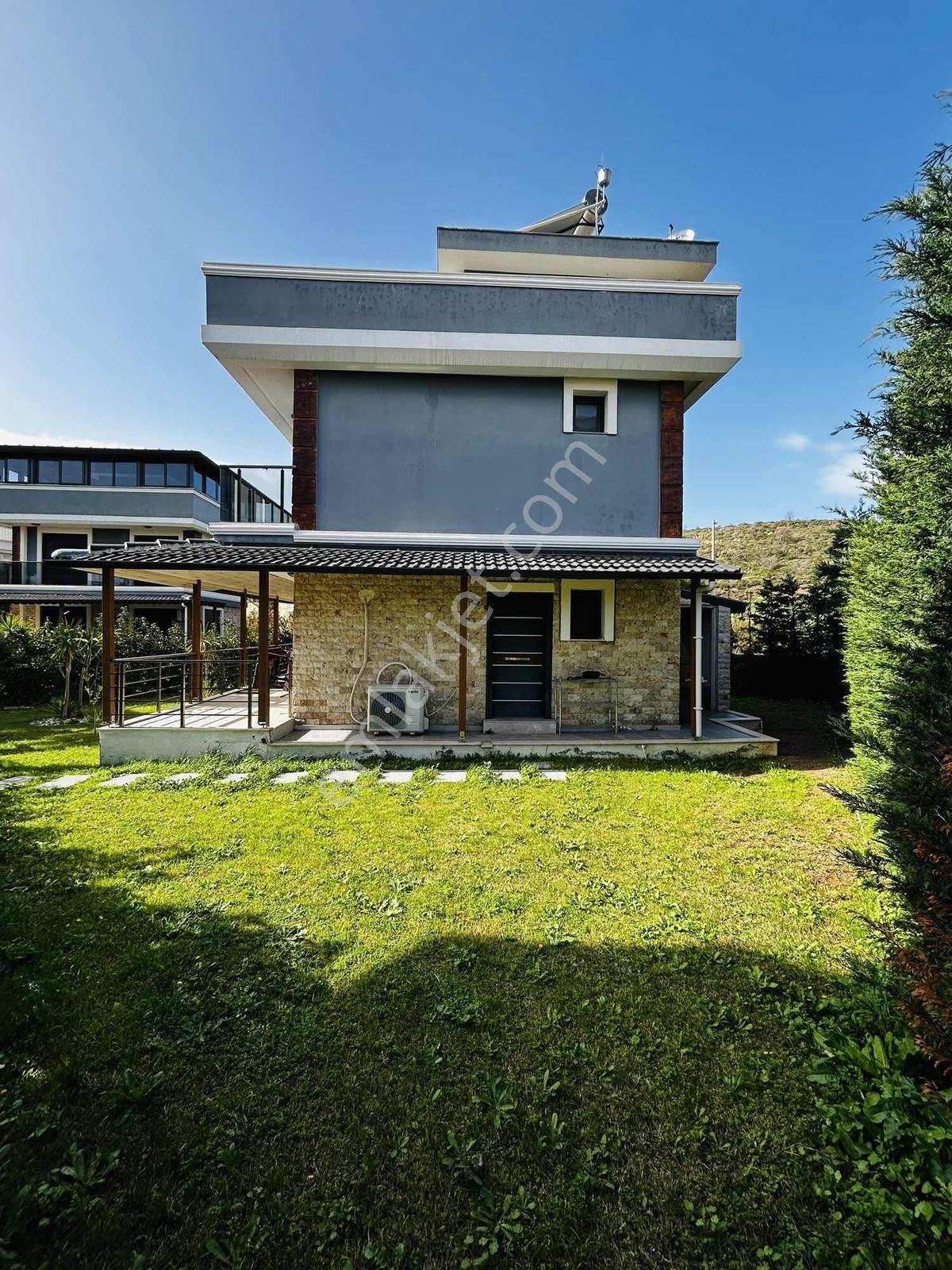 Seferihisar Da Denize 200 Metre De Muhteşem Müstakil Villa - Görsel 23
