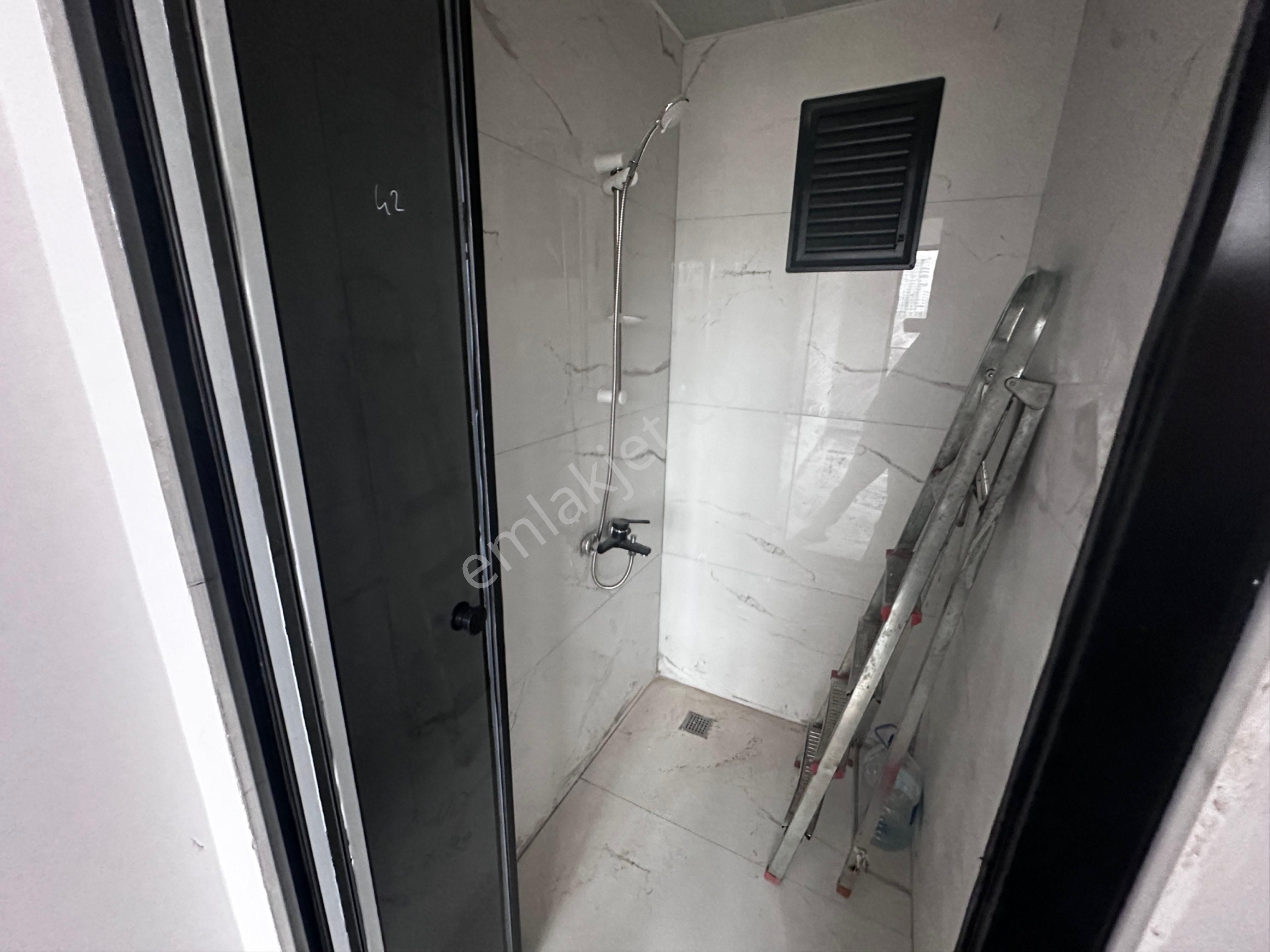 Şehitler Parkı Manzaralı Site İçerisinde Lüx 3+1 Kiralık Daire - Görsel 17