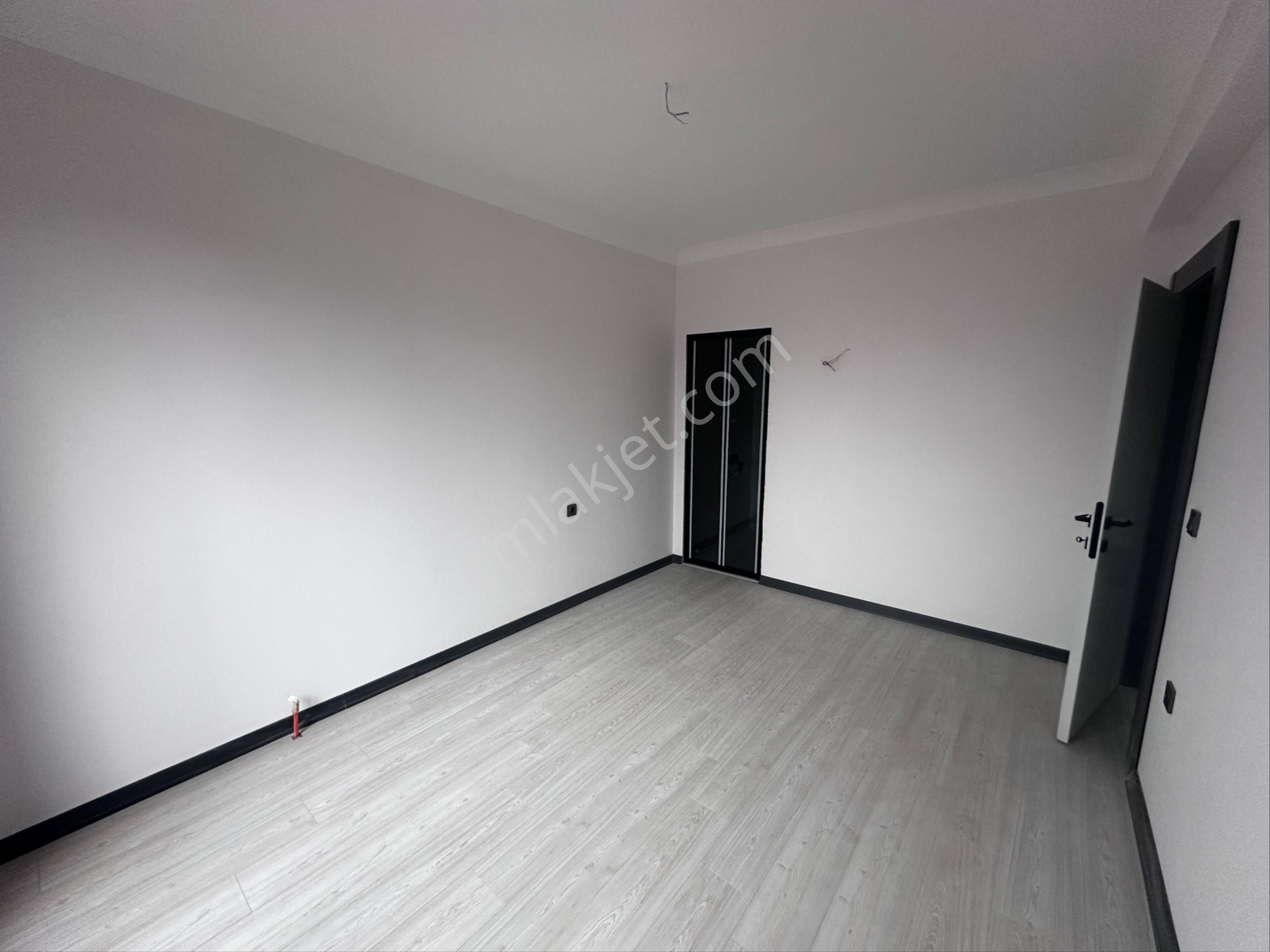 Şehitler Parkı Manzaralı Site İçerisinde Lüx 3+1 Kiralık Daire - Görsel 13