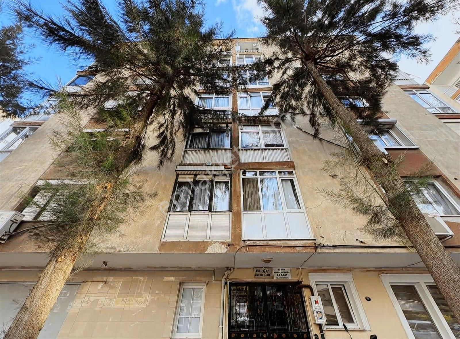 Bayraklı Haşimişcan Cad. Özkanlar 2+1 Kiralık Daire