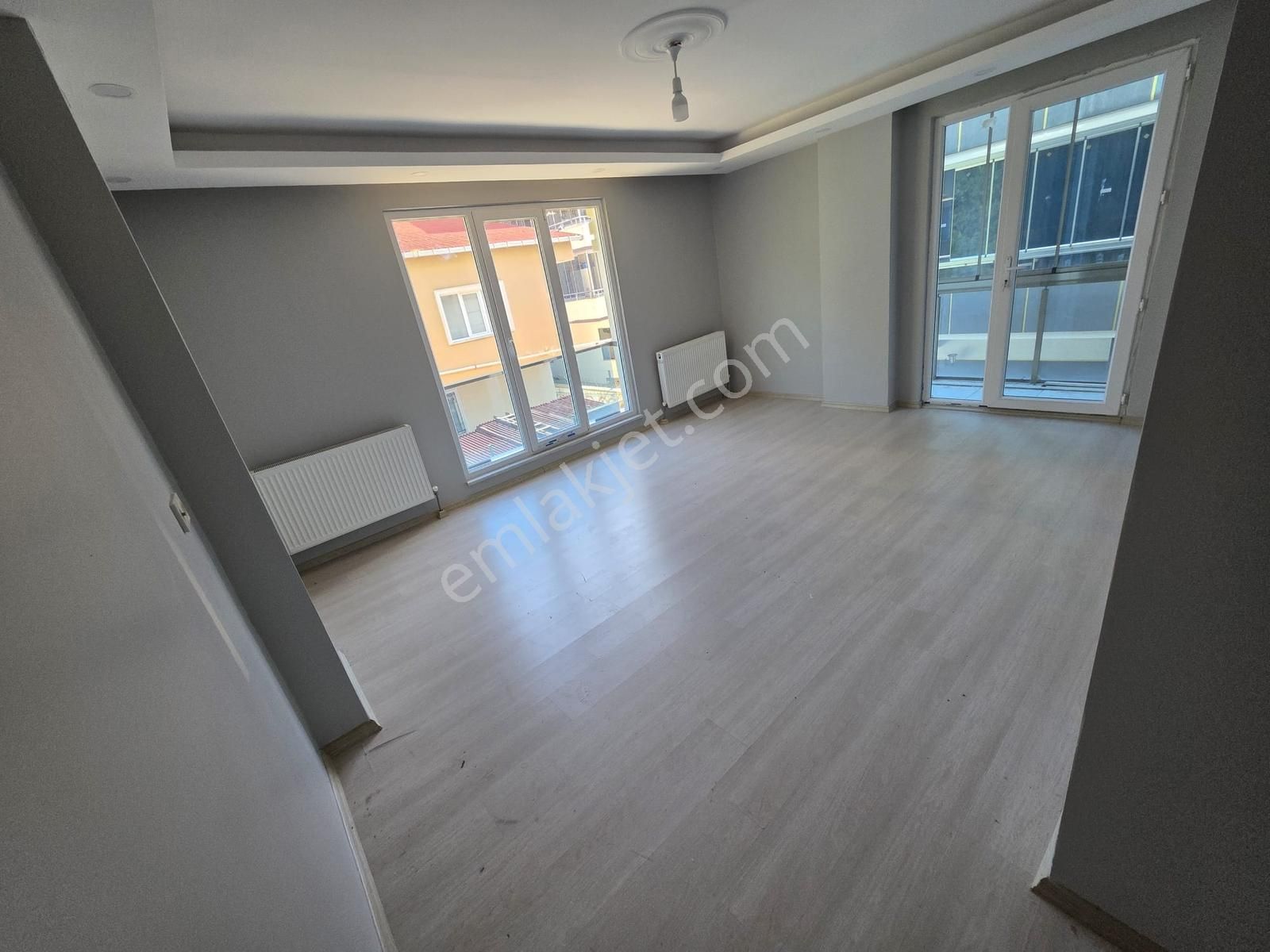 Çobançeşme Mahallesinde 2+1 Arakat İskanlı Temiz Kiralık Daire!! - Görsel 21
