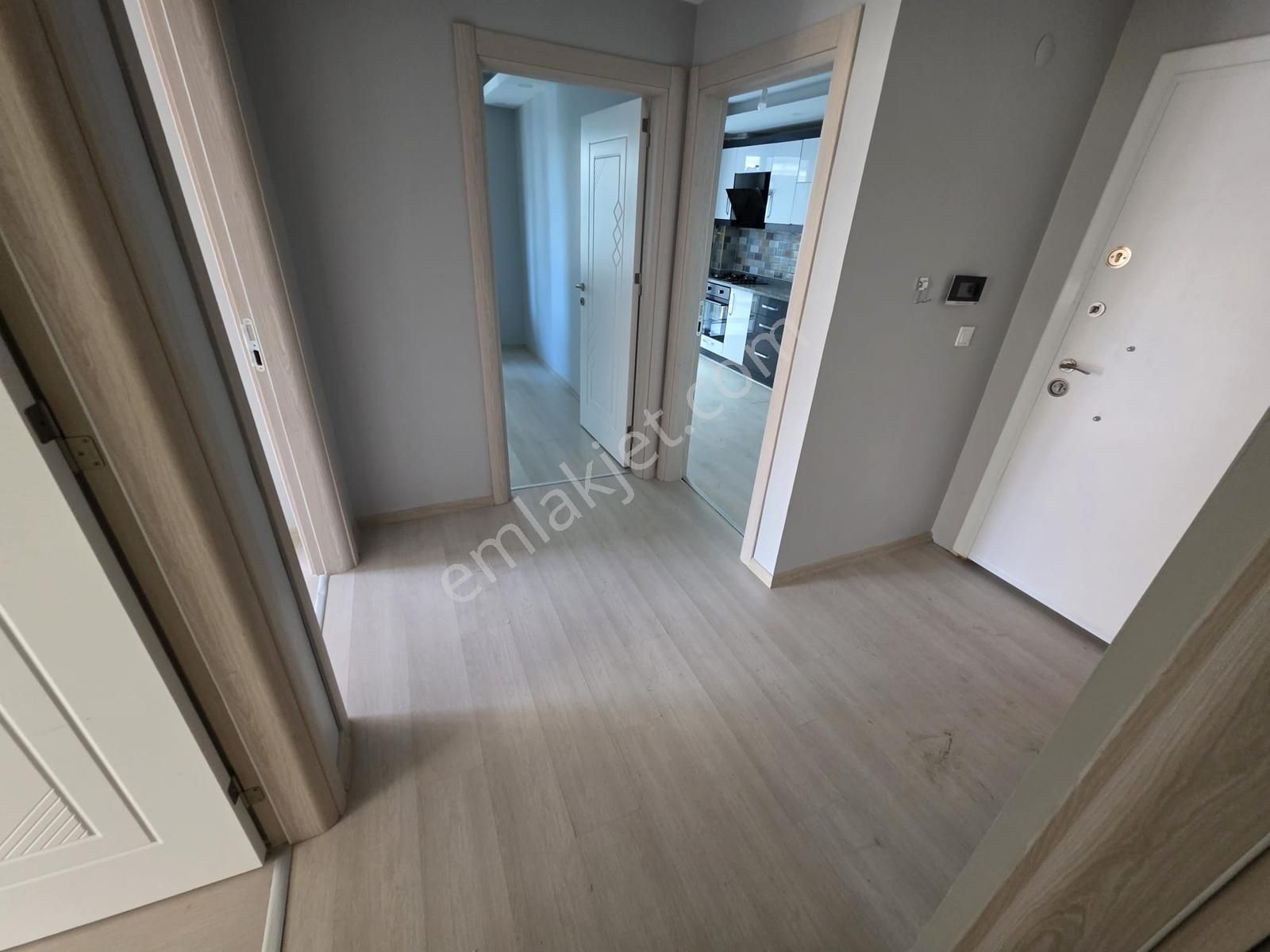 Çobançeşme Mahallesinde 2+1 Arakat İskanlı Temiz Kiralık Daire!! - Görsel 13