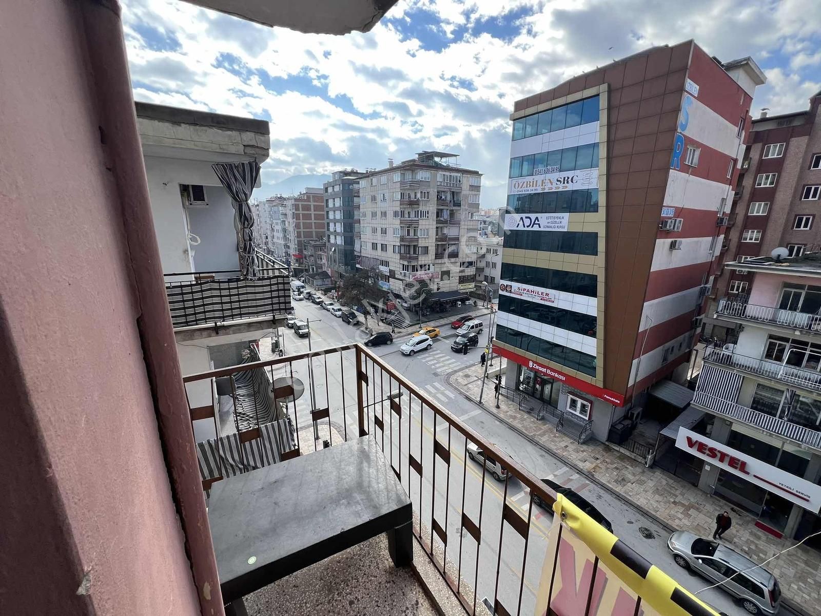 Garaj Yakını Kiralık 3+1 Daire - Görsel 7