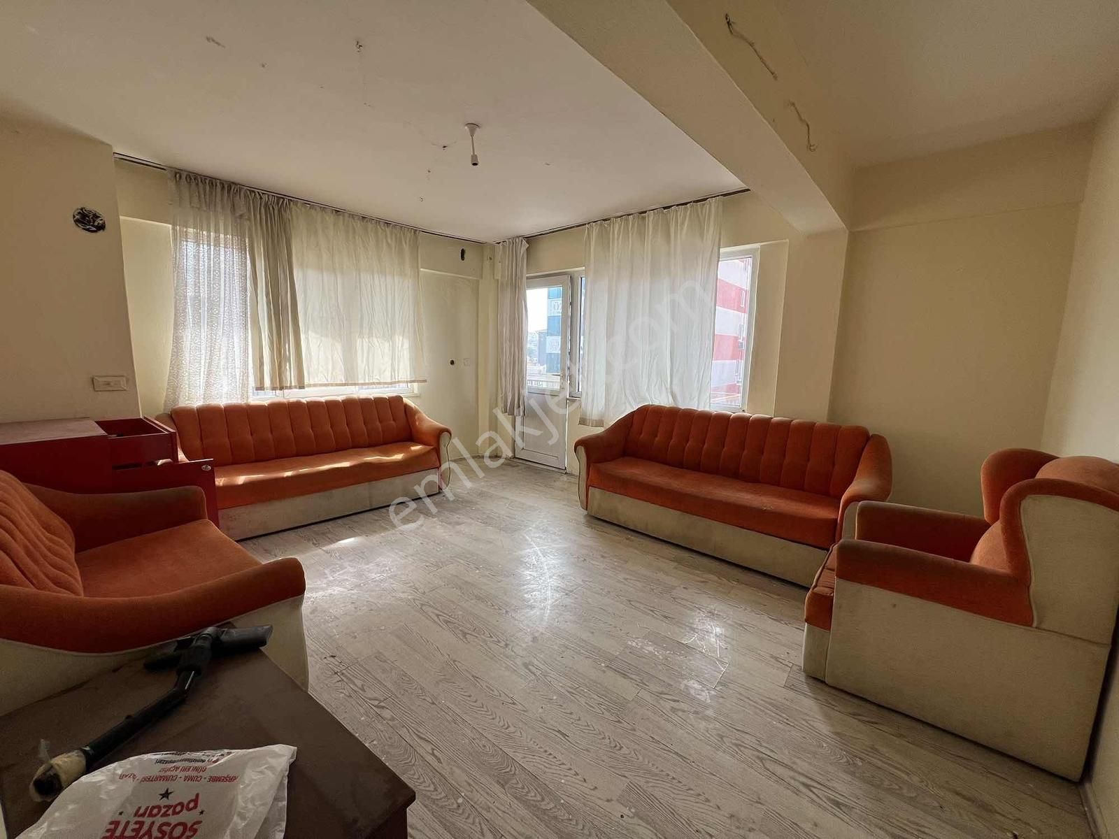 Garaj Yakını Kiralık 3+1 Daire - Görsel 3