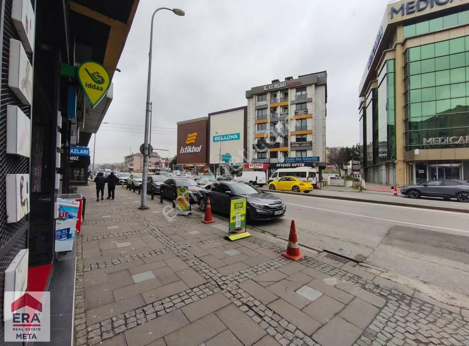 Cadde Üzeri Sitede Bakımlı Geniş 3+1 Kiralık Daire - Görsel 14