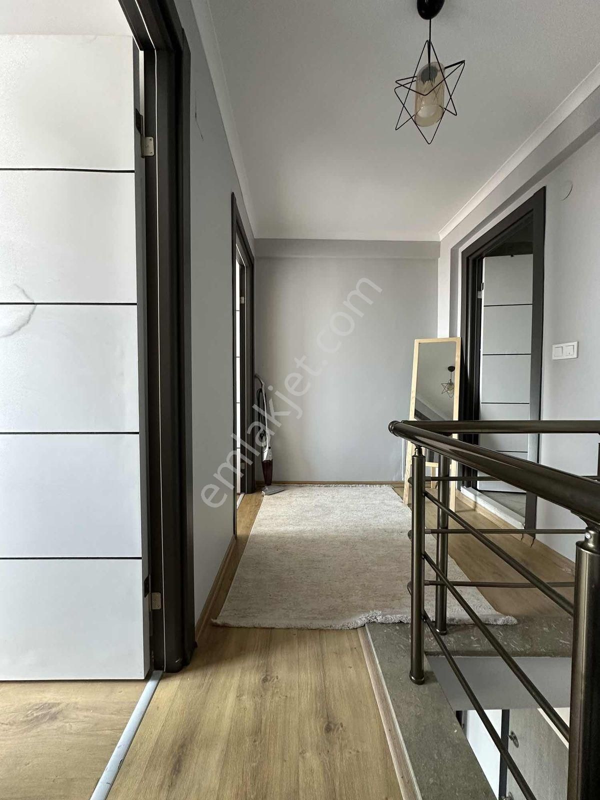 5 Yaşında Kat Mülkiyetli 18 Bin Kiracılı 2+1 Dublex 1.5 M Kredi