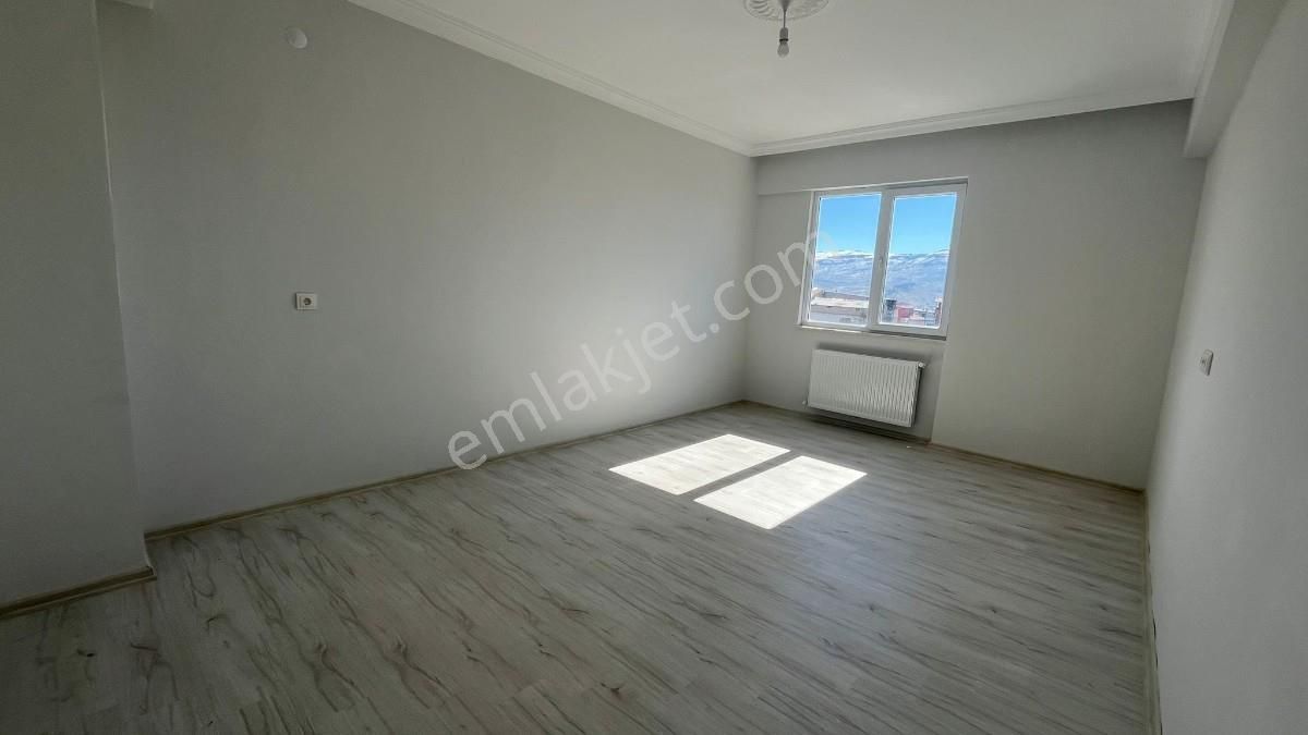 Sanayi Üstünde Güney Cephe 3+1 Sıfır Kiralık Daire - Görsel 4