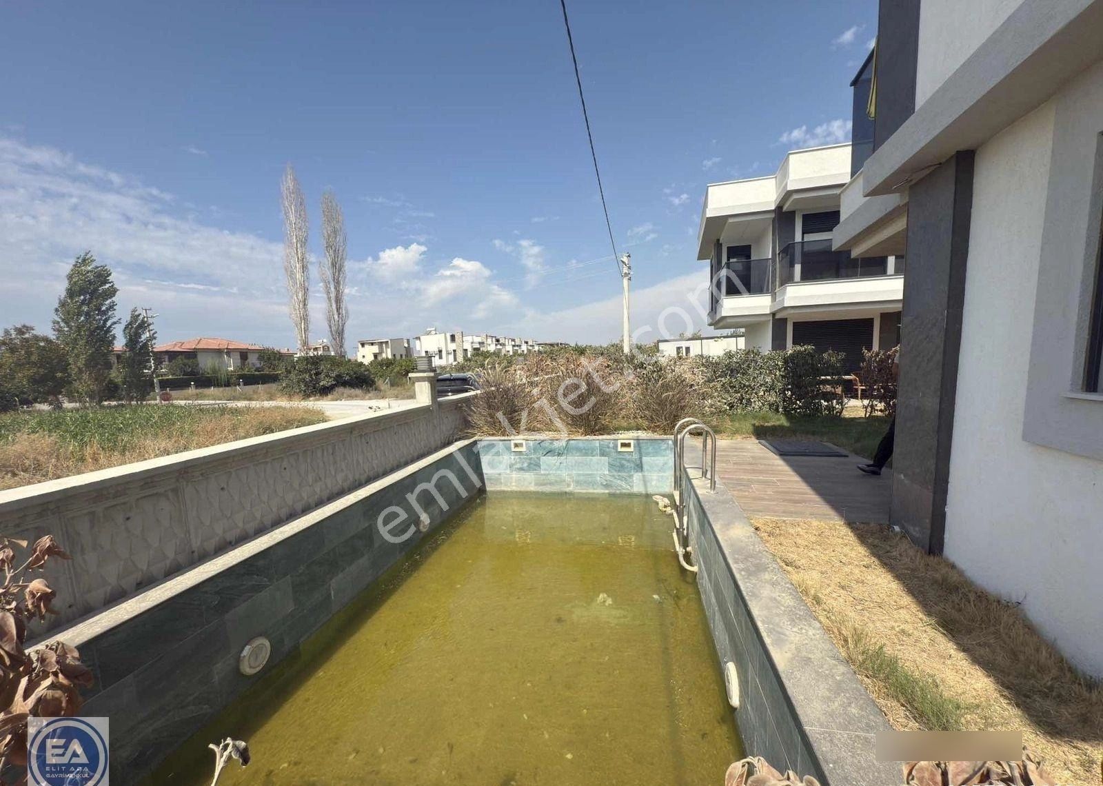 Kuşadası Güzelçamlıda Özel Havuzlu 3+1 Müstakil Villa - Görsel 3