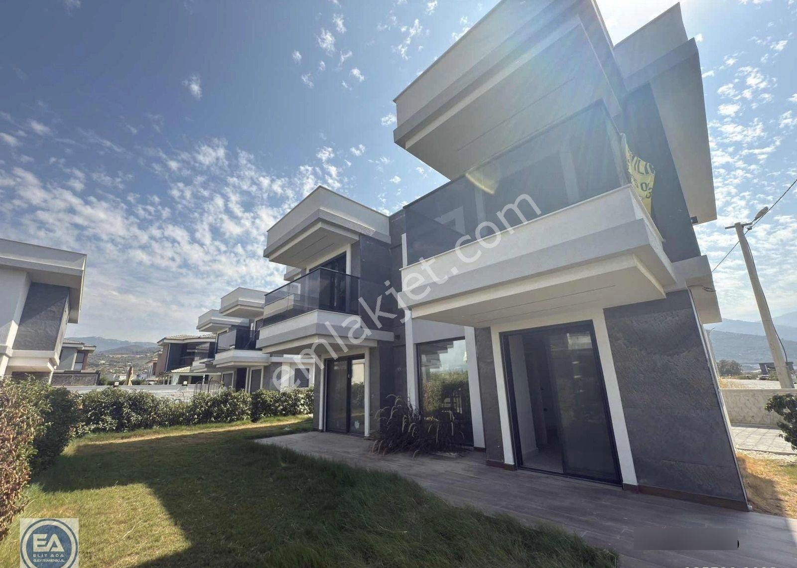 Kuşadası Güzelçamlıda Özel Havuzlu 3+1 Müstakil Villa - Görsel 16