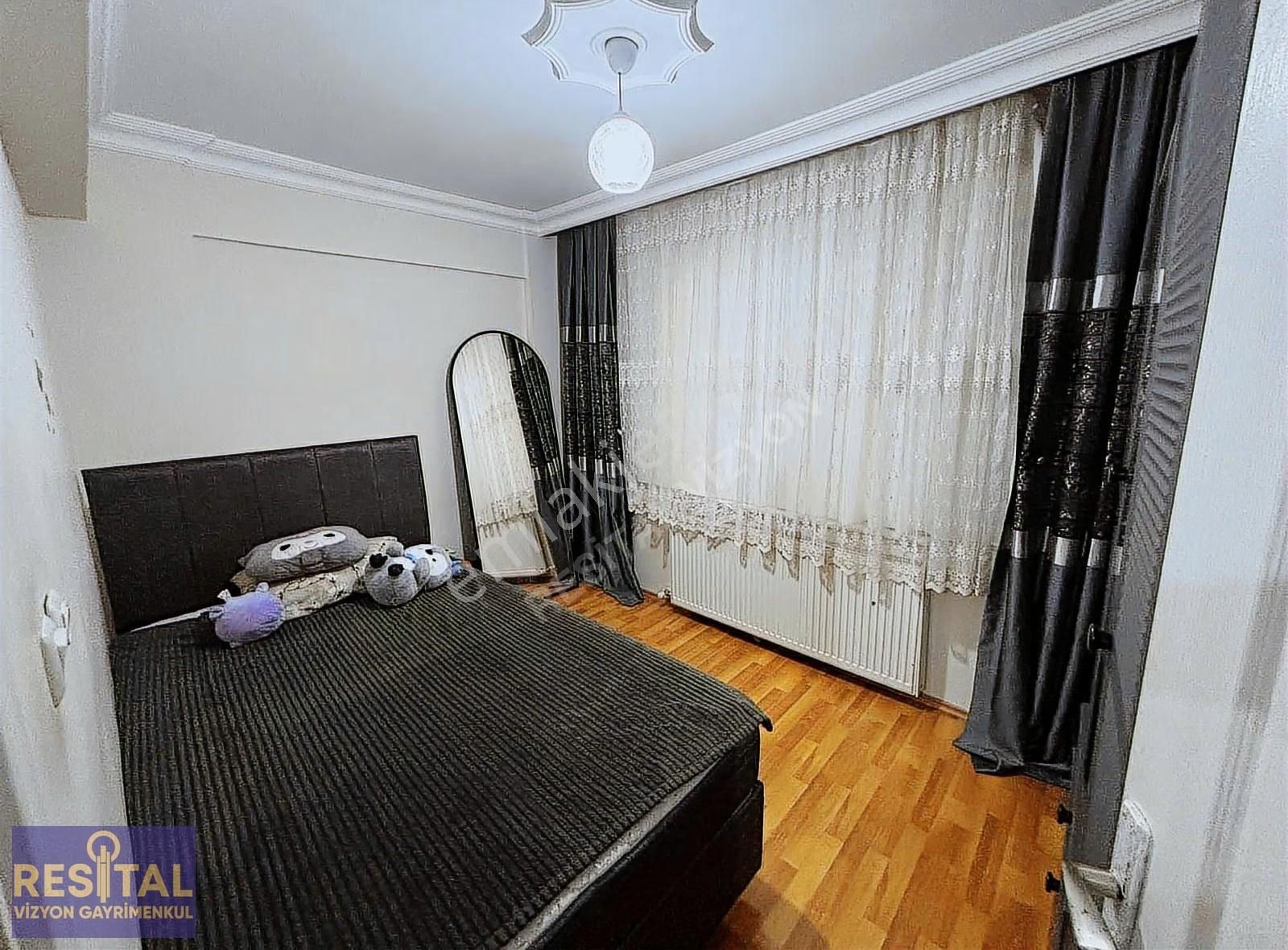 Akçağlayanda Satılık Geniş 3+1 Daire - Görsel 2