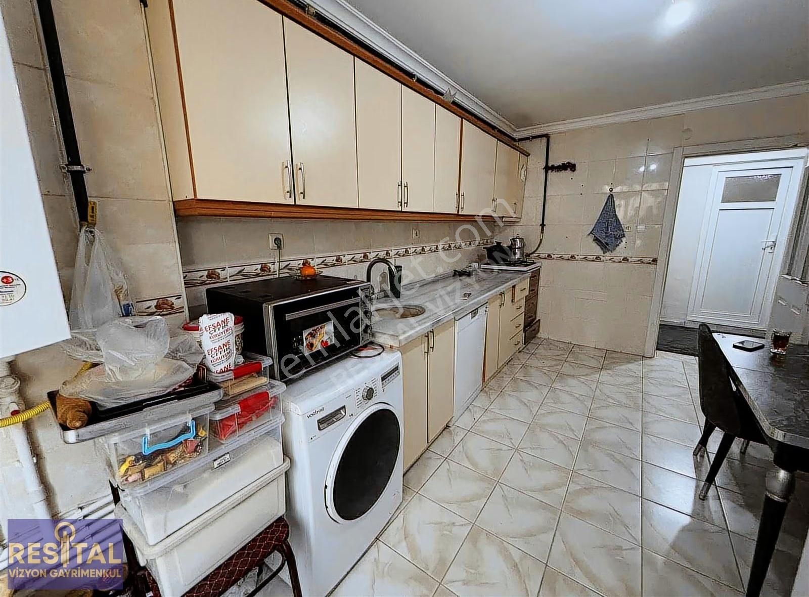 Akçağlayanda Satılık Geniş 3+1 Daire - Görsel 12