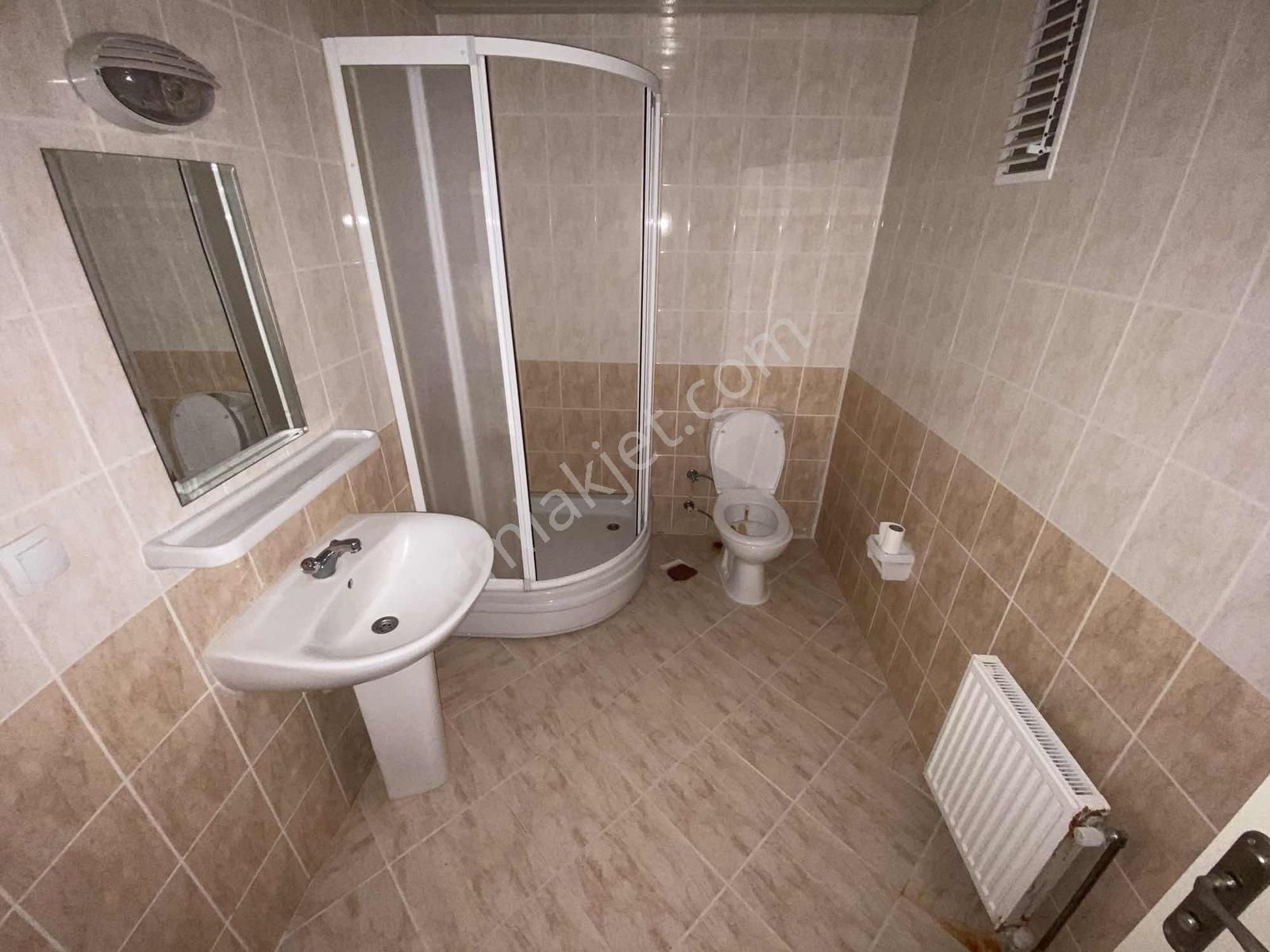 Turkuazda 1.durak Yanı Canan Marketin Altında Boş 3+1 - Görsel 12