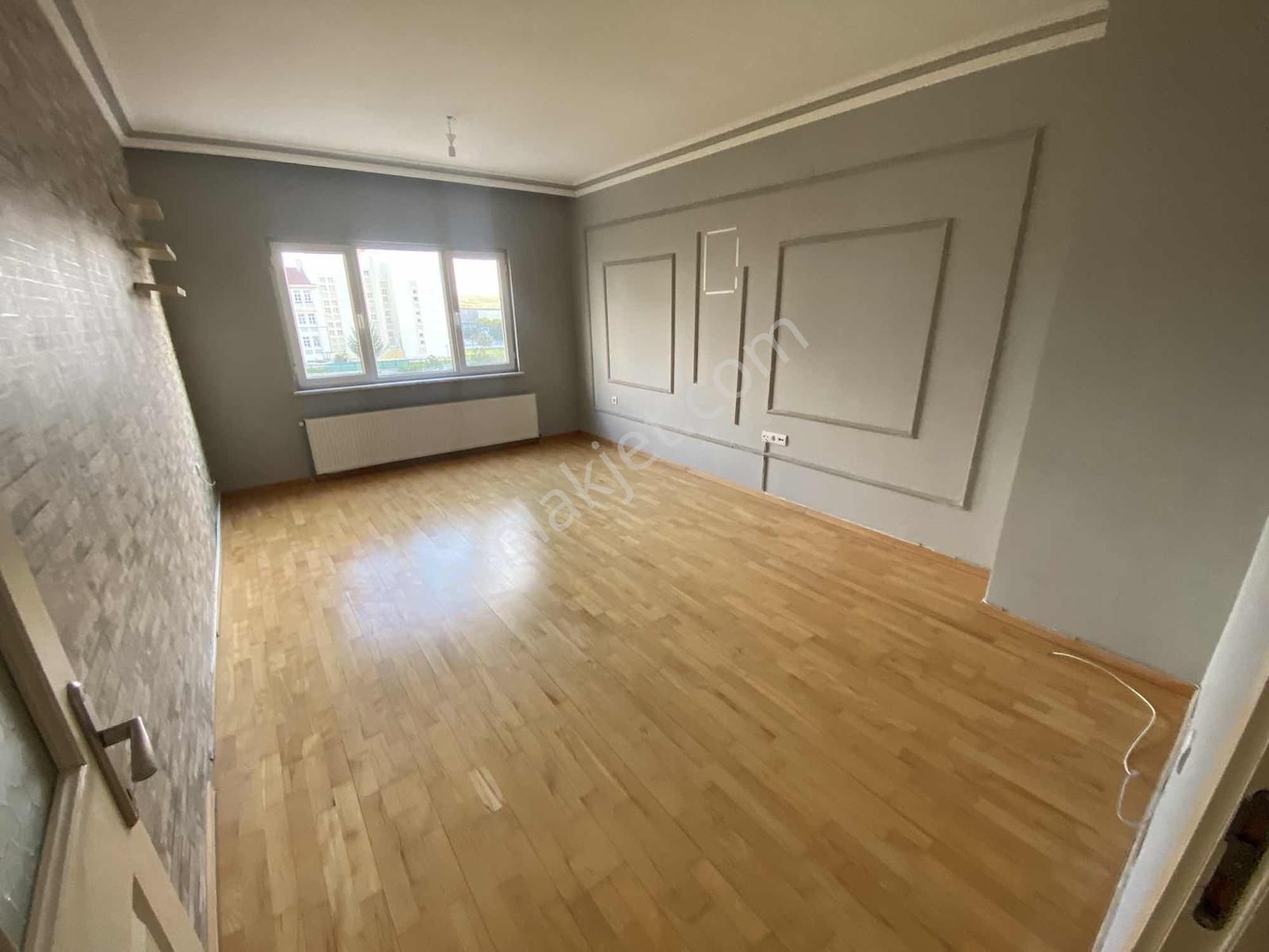 Turkuazda Yapılı Okul Altında Güney Cephe 2+1 - Görsel 6