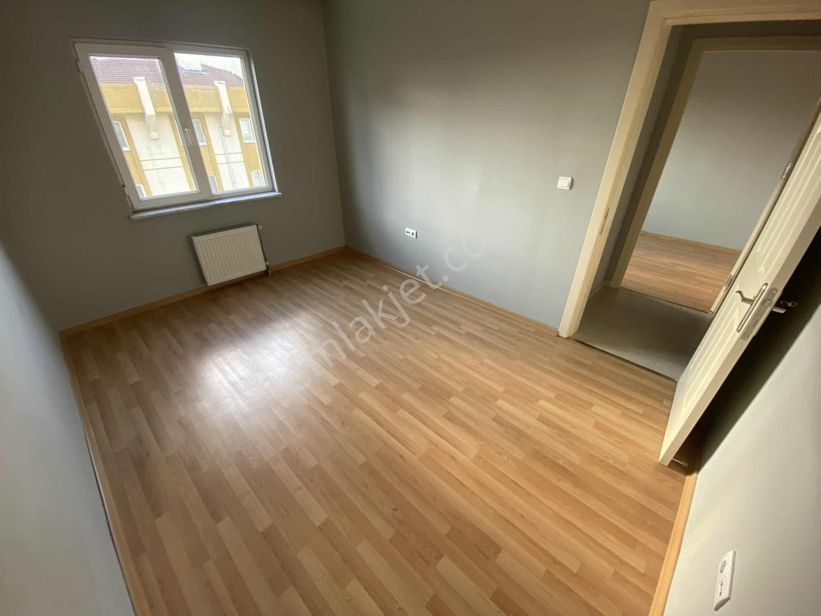 Turkuazda Yapılı Okul Altında Güney Cephe 2+1 - Görsel 4