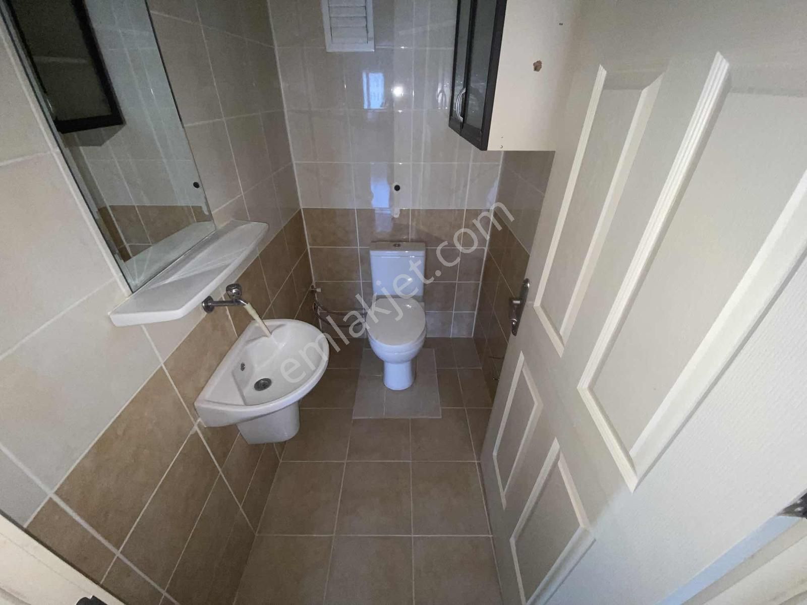 Turkuazda Yapılı Okul Altında Güney Cephe 2+1 - Görsel 9