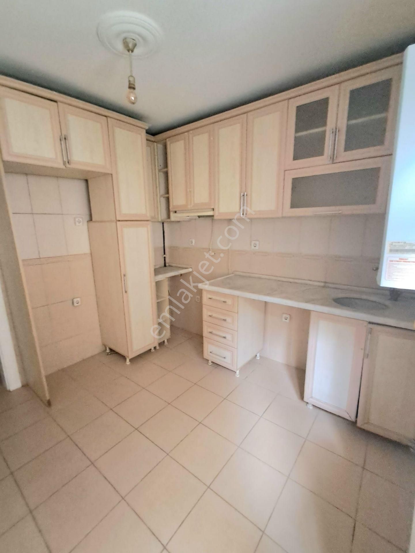 Beştepe De Bahçe Çıkışlı Masarafsız Yapılı 3+1 Kiralık Daire - Görsel 2