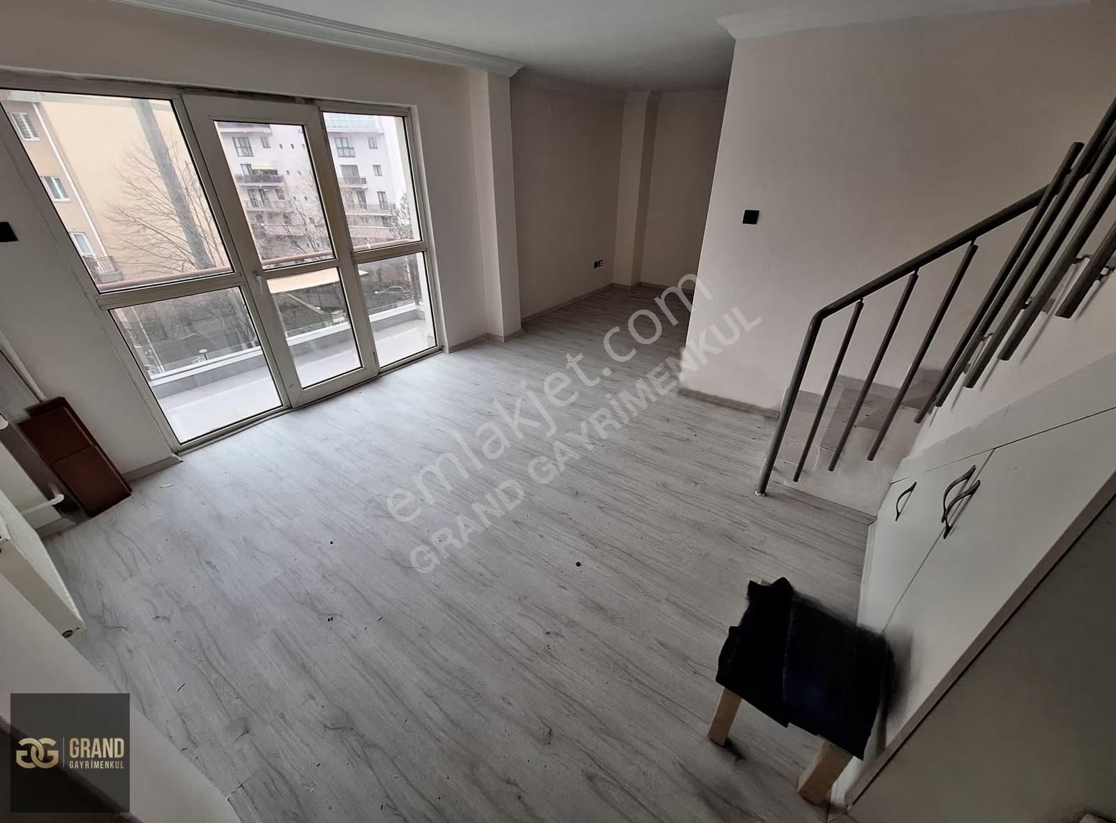 Eryaman 3.etap - Site İçerisinde Full Yapılı 3+1 Kiralık Dubleks - Görsel 32